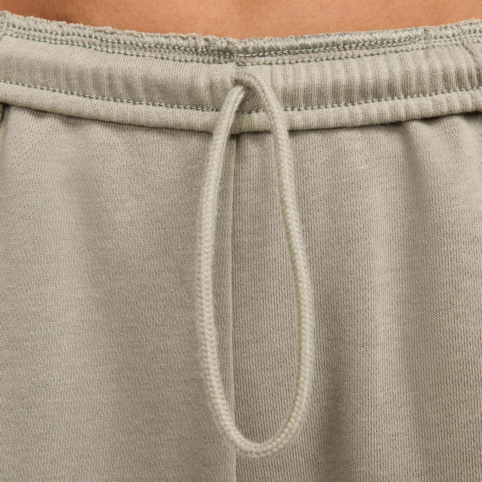 Zoom image