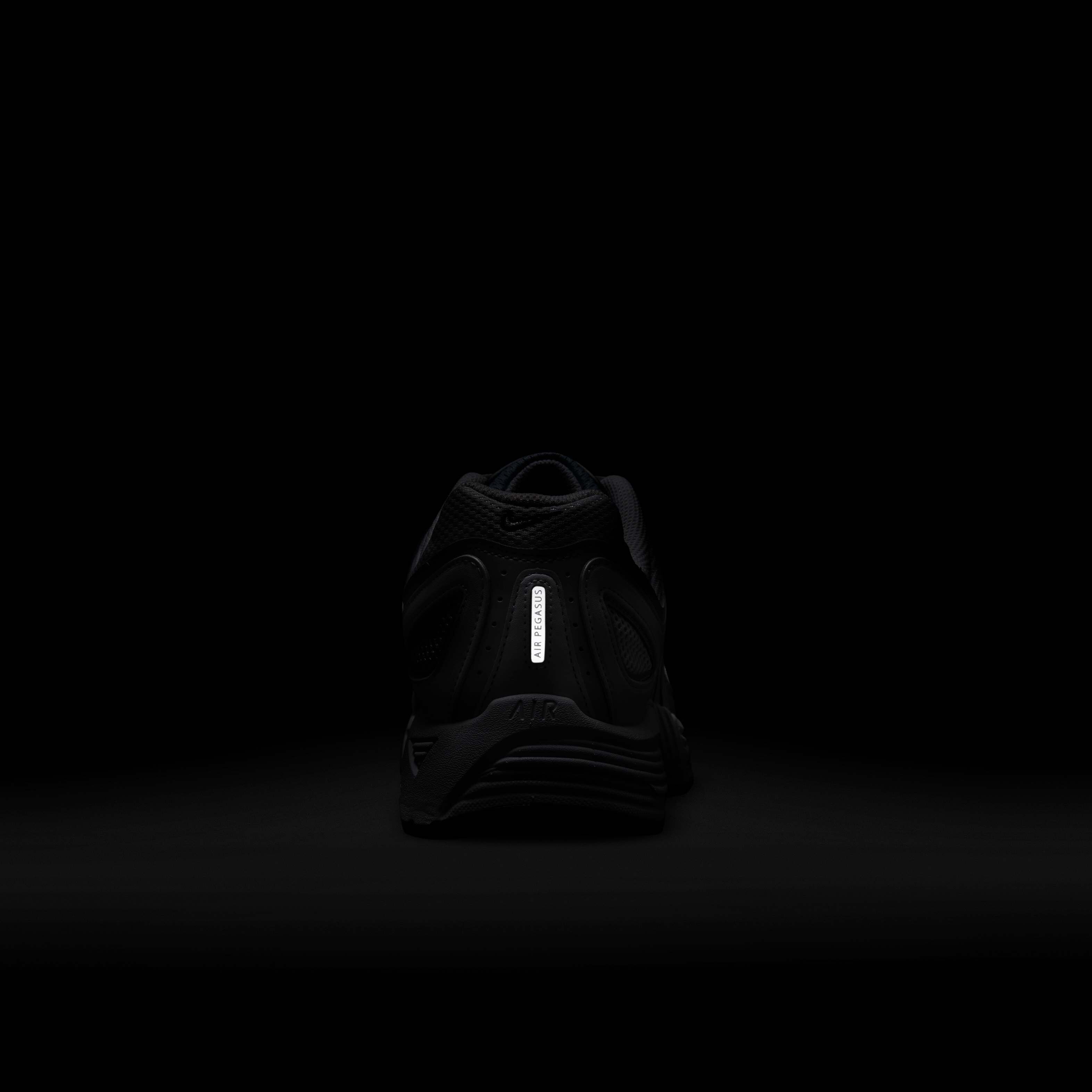 Nike Air Pegasus 2005 image number 8