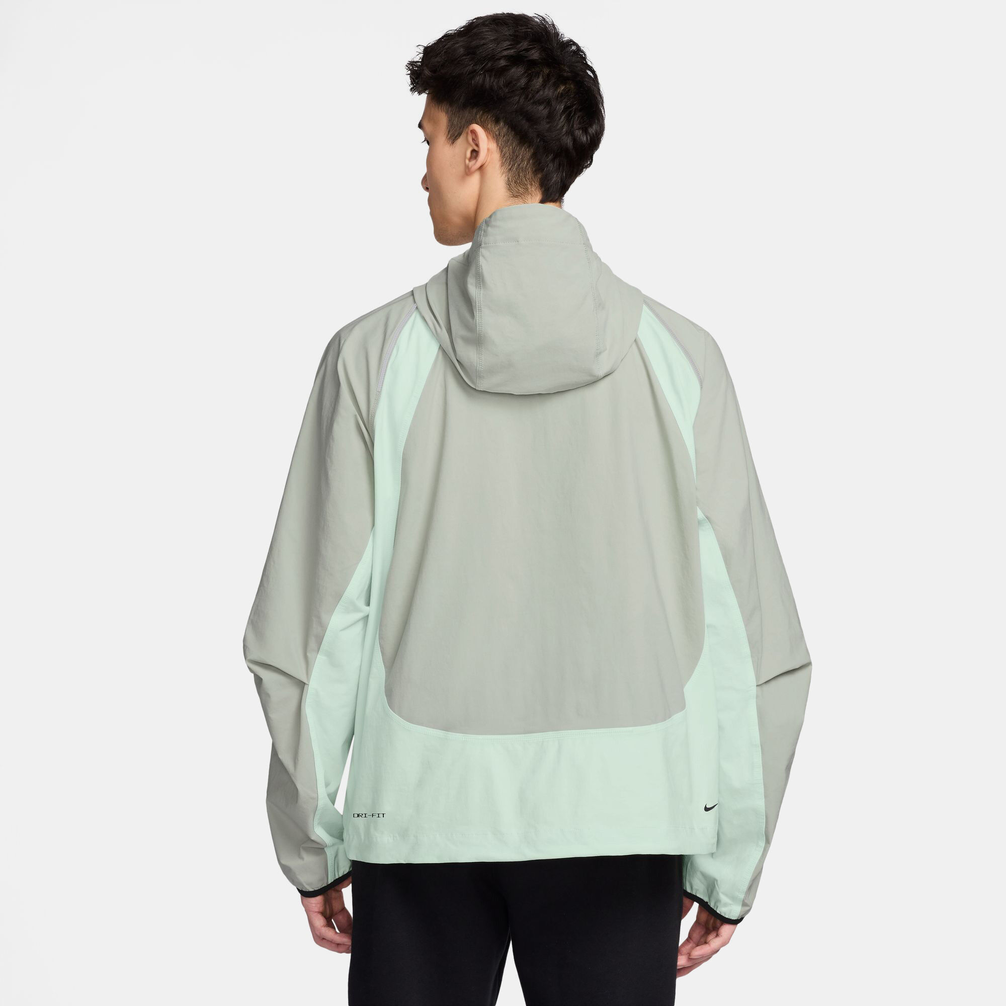 نايكي تك image number 1