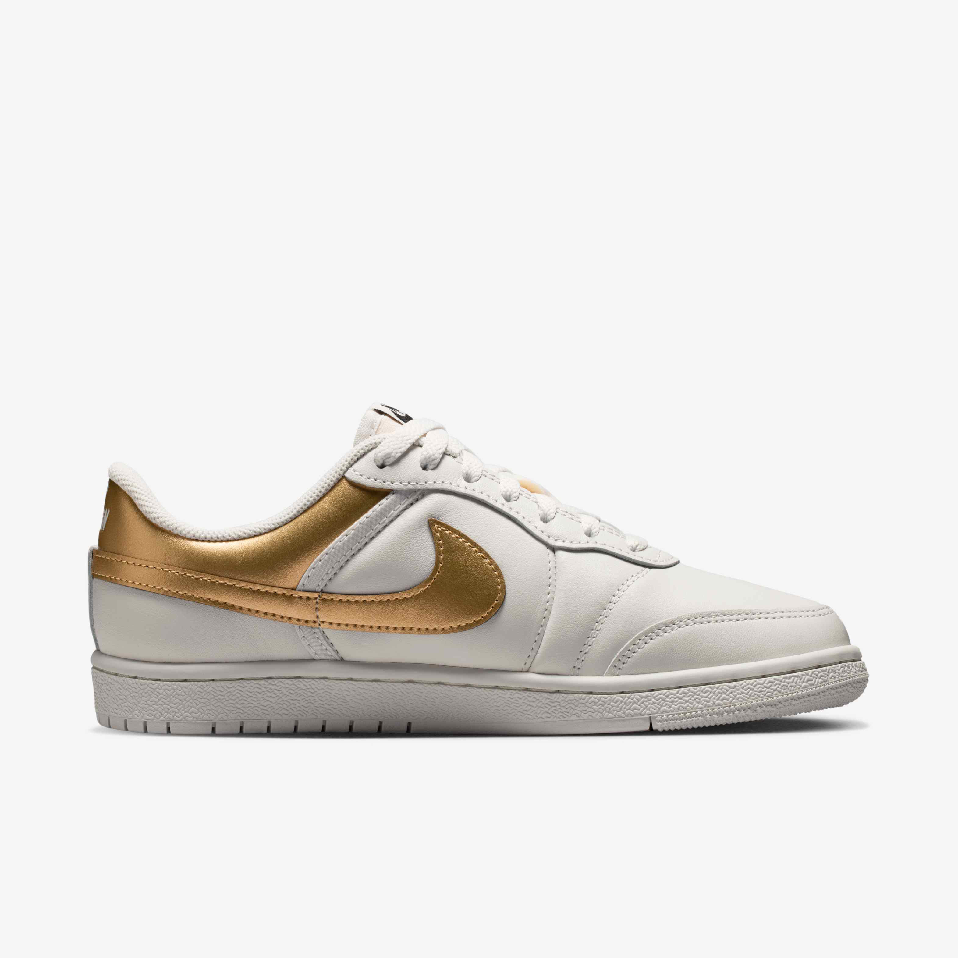 Air Jordan Skyline Low image number 1