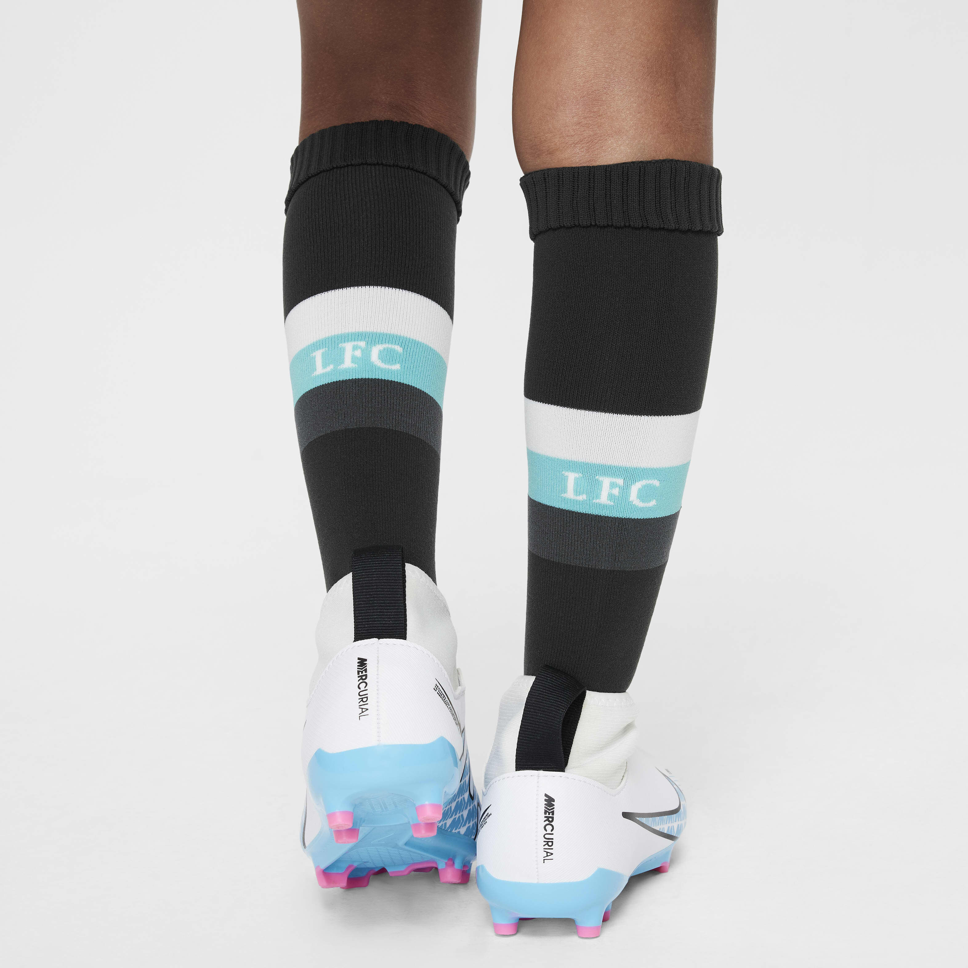 Liverpool F.C. 2024/25 Stadium Away image number 13