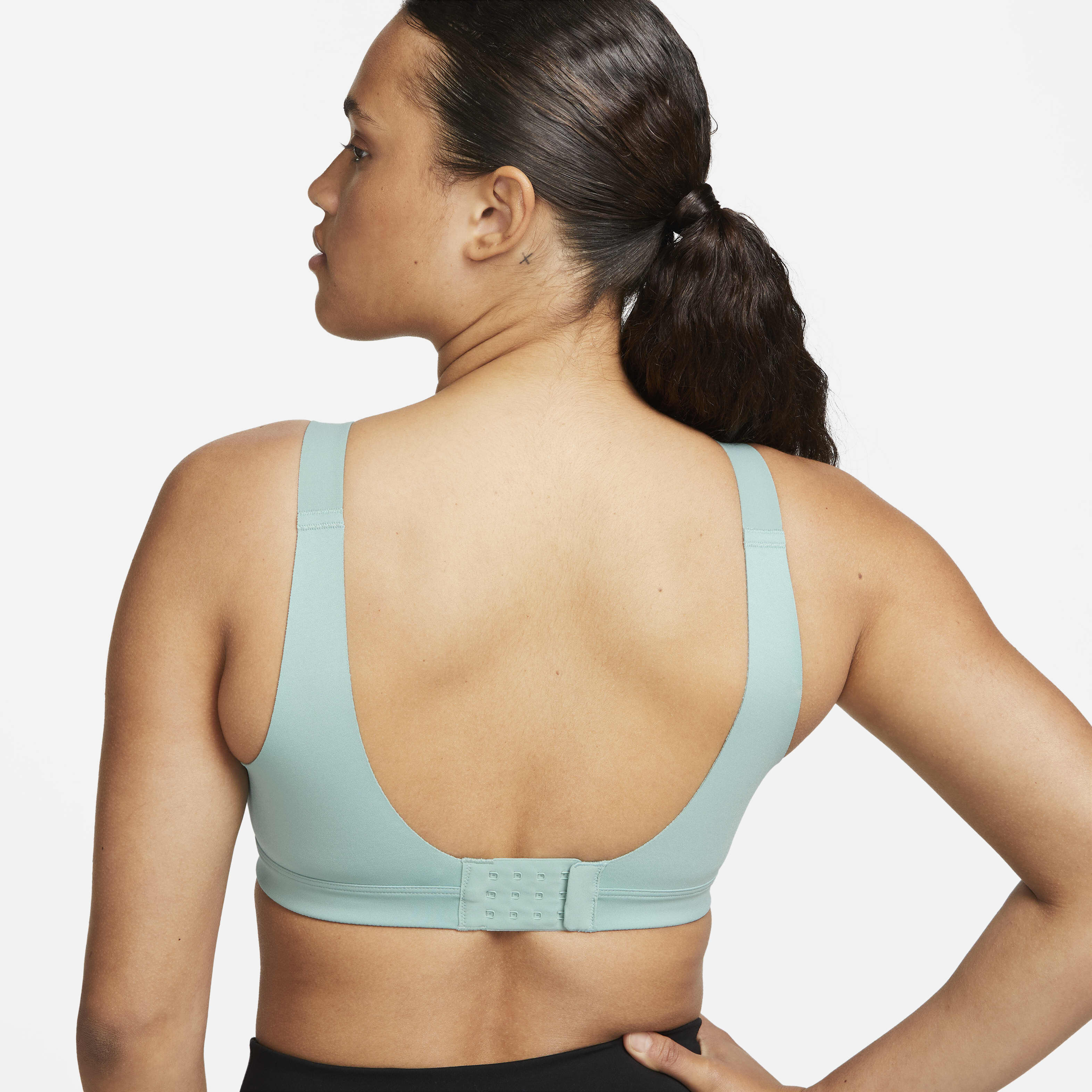 Nike Alpha image number 1