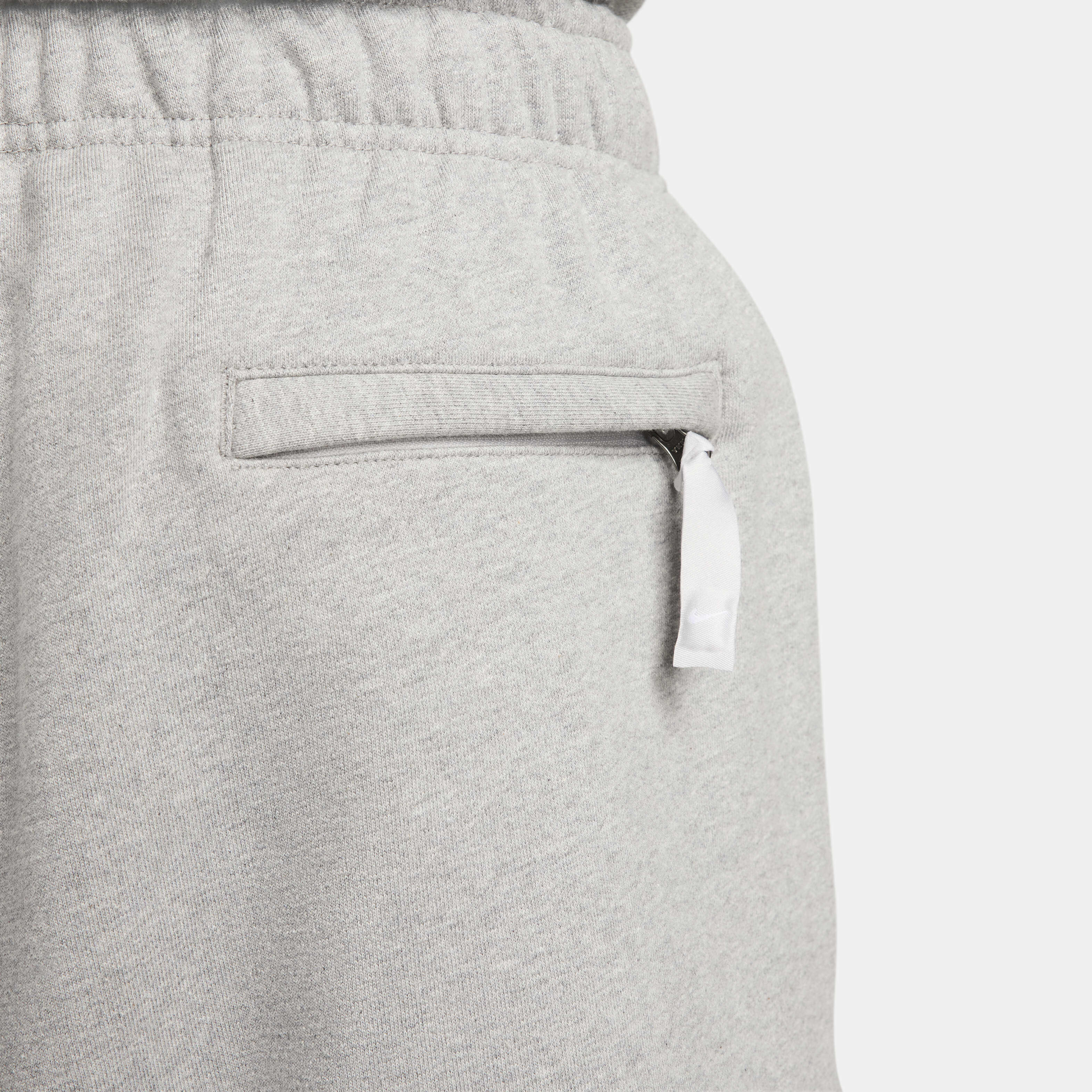 Nike Solo Swoosh image number 5