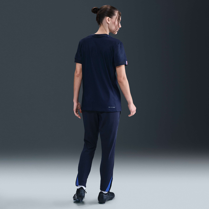 Paris Saint-Germain 2025/26 Match Home image number 4 Paris Saint-Germain 2025/26 Match Home image number 4