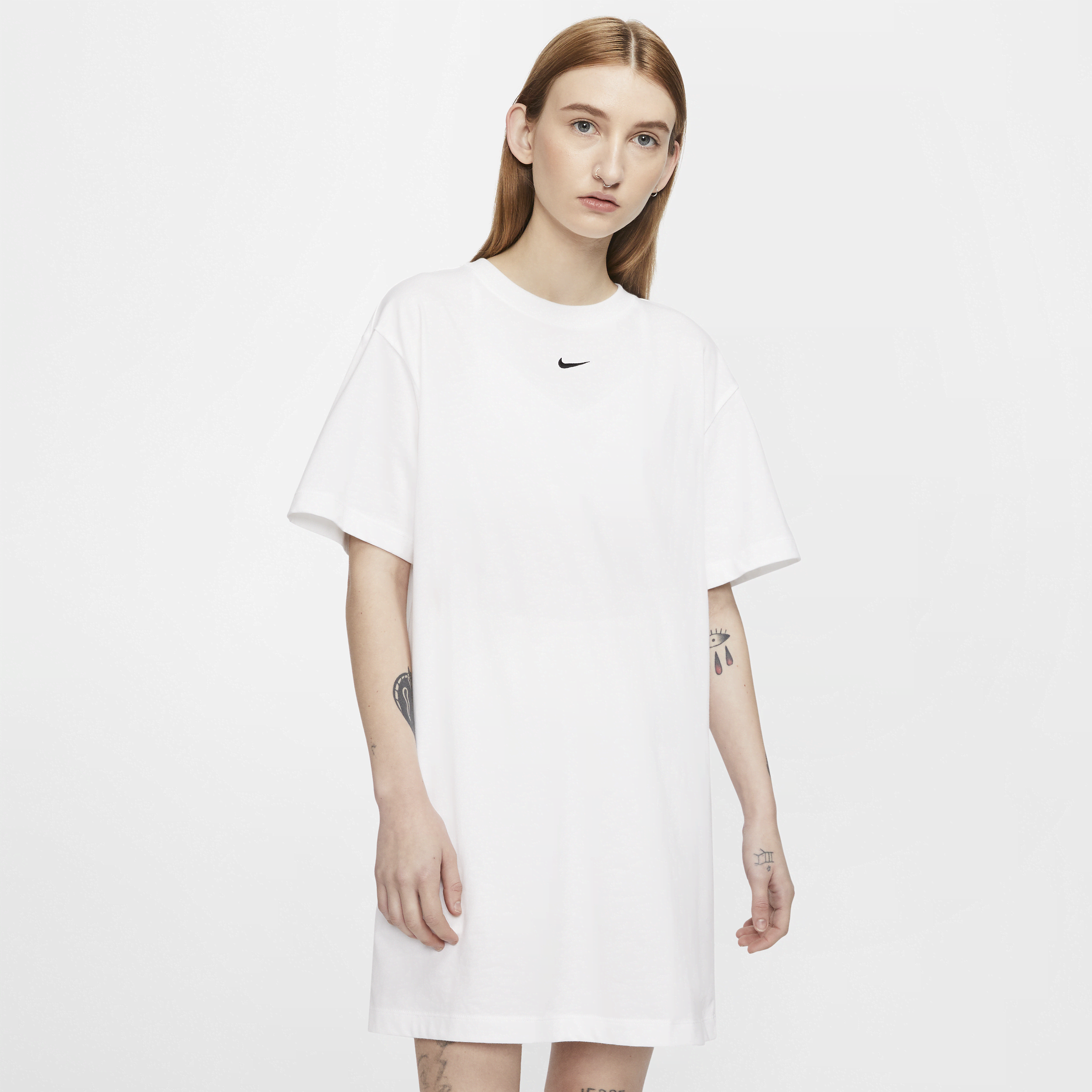 Nike Sportswear Essential image number 0