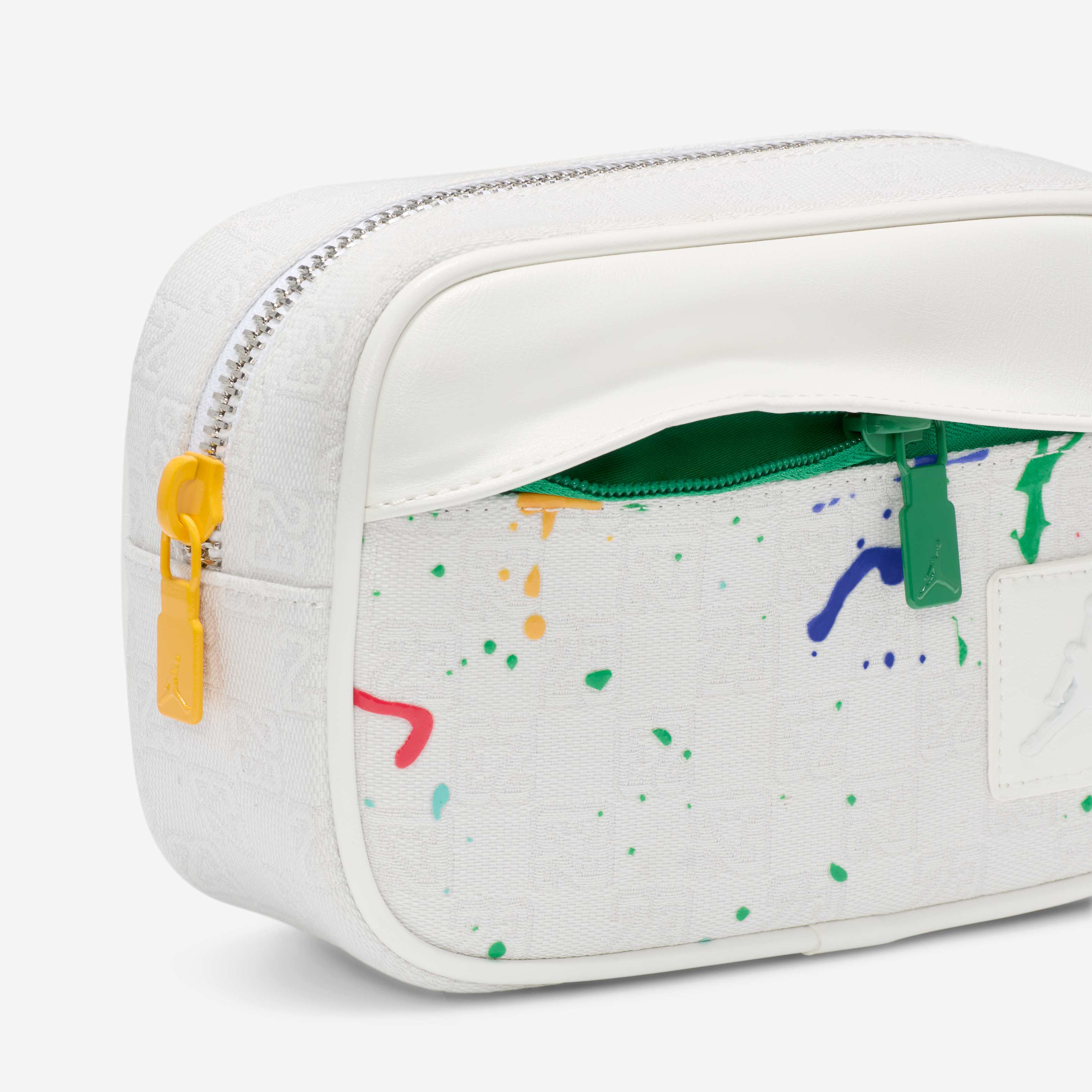 nike makeup bag