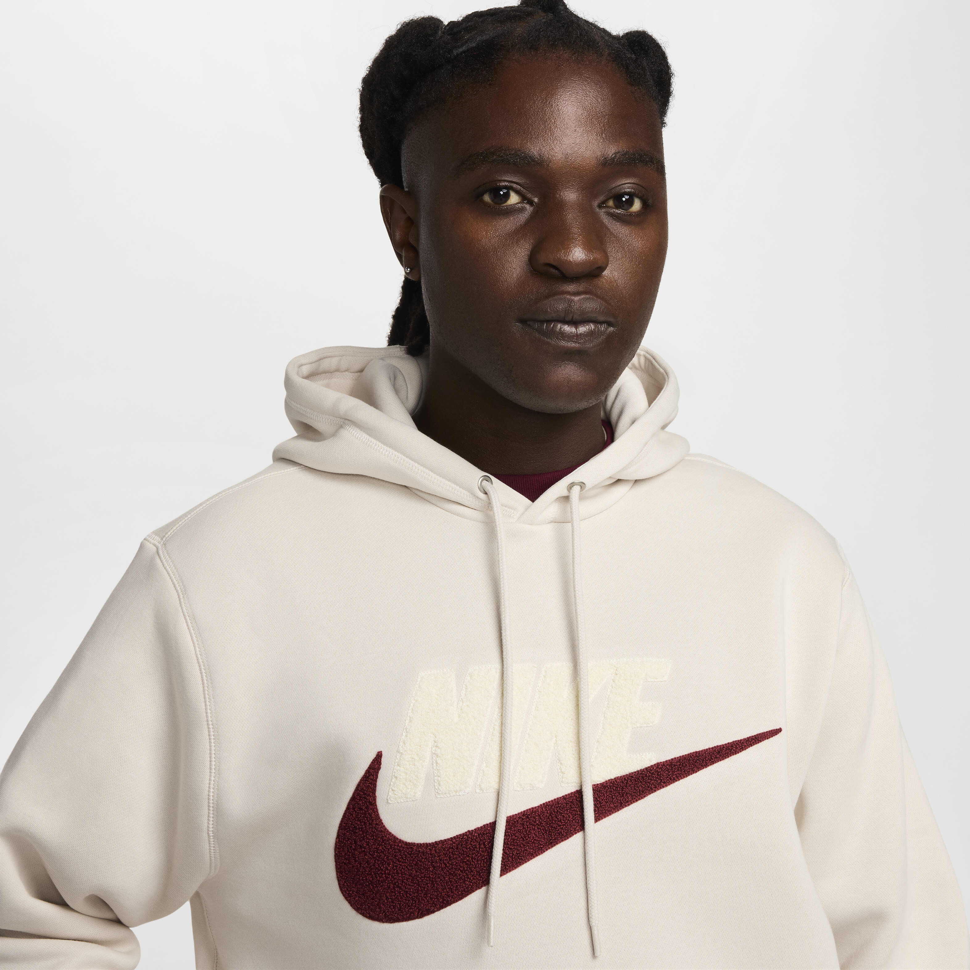 Nike men's sportswear club lightweight hooded pullover top