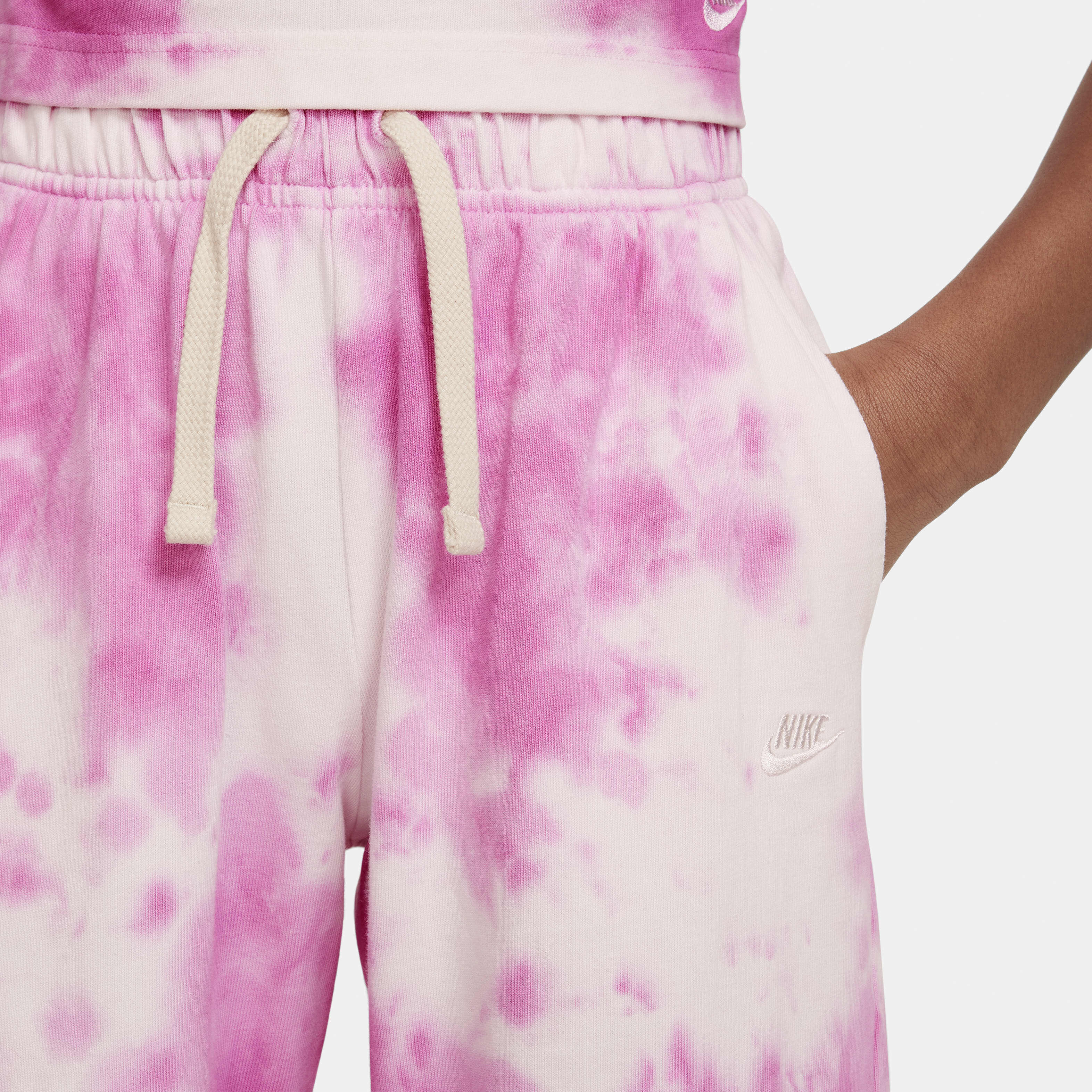 نايكي سبورتسوير image number 2