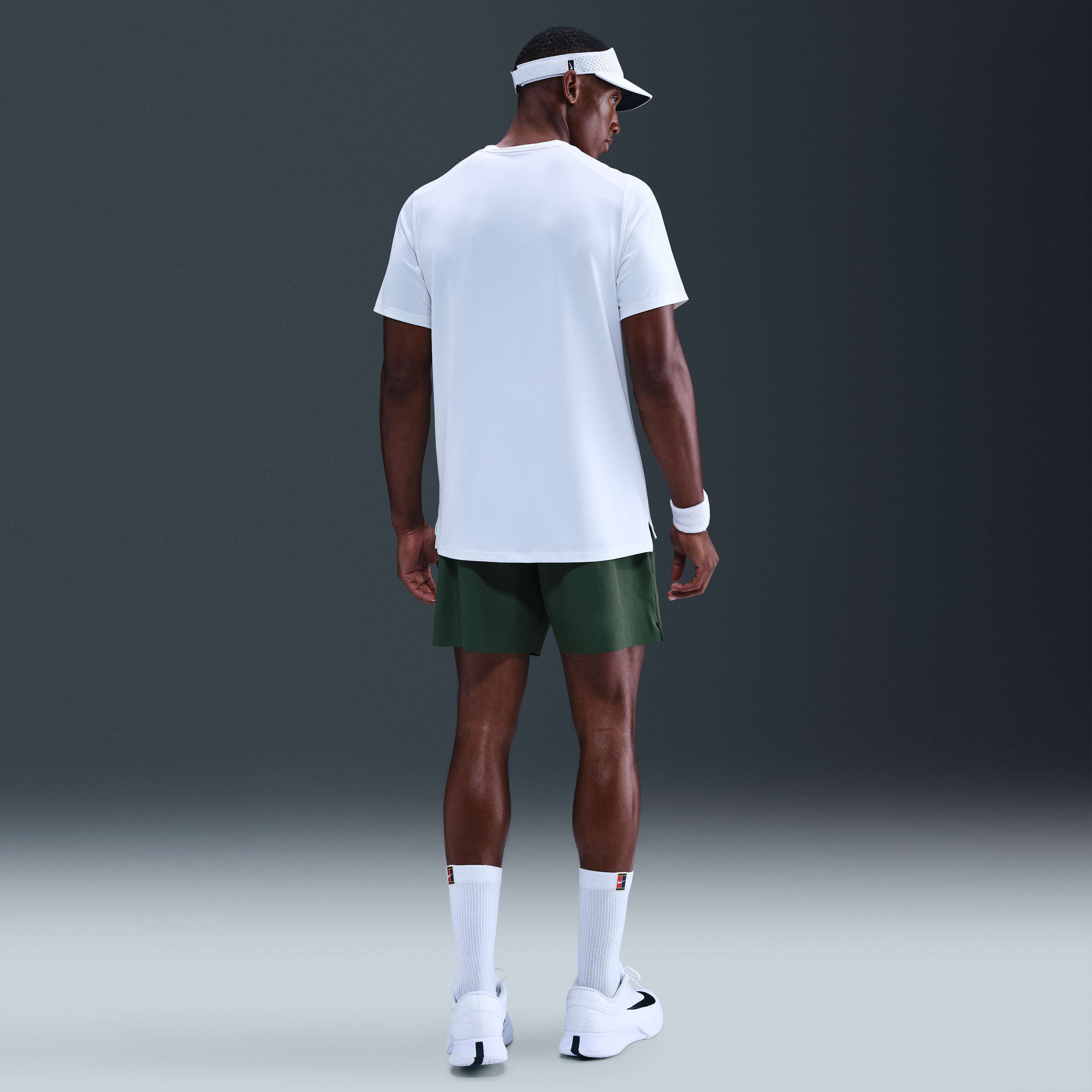 NikeCourt Advantage image number 3