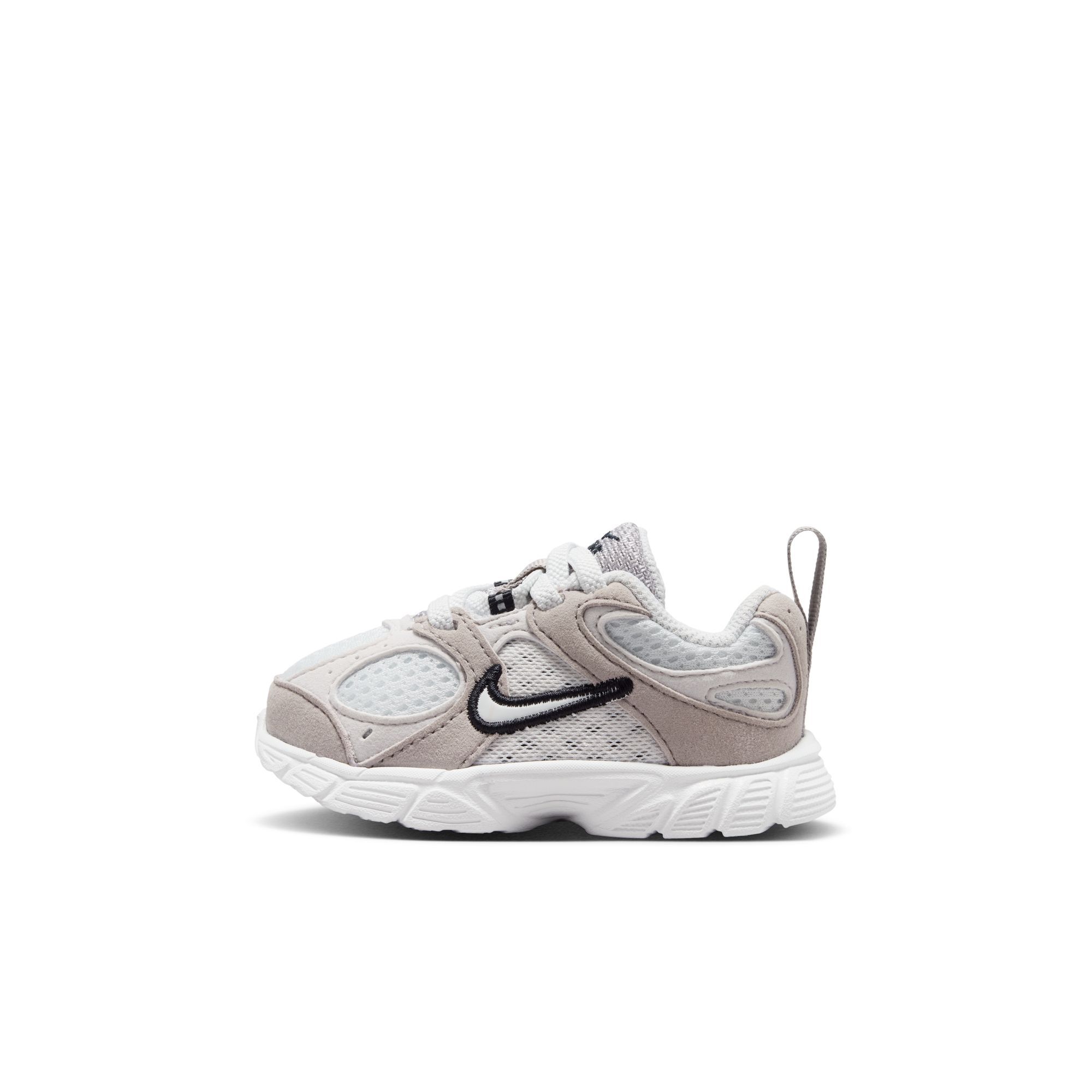 Nike V5 RNR Suede image number 0