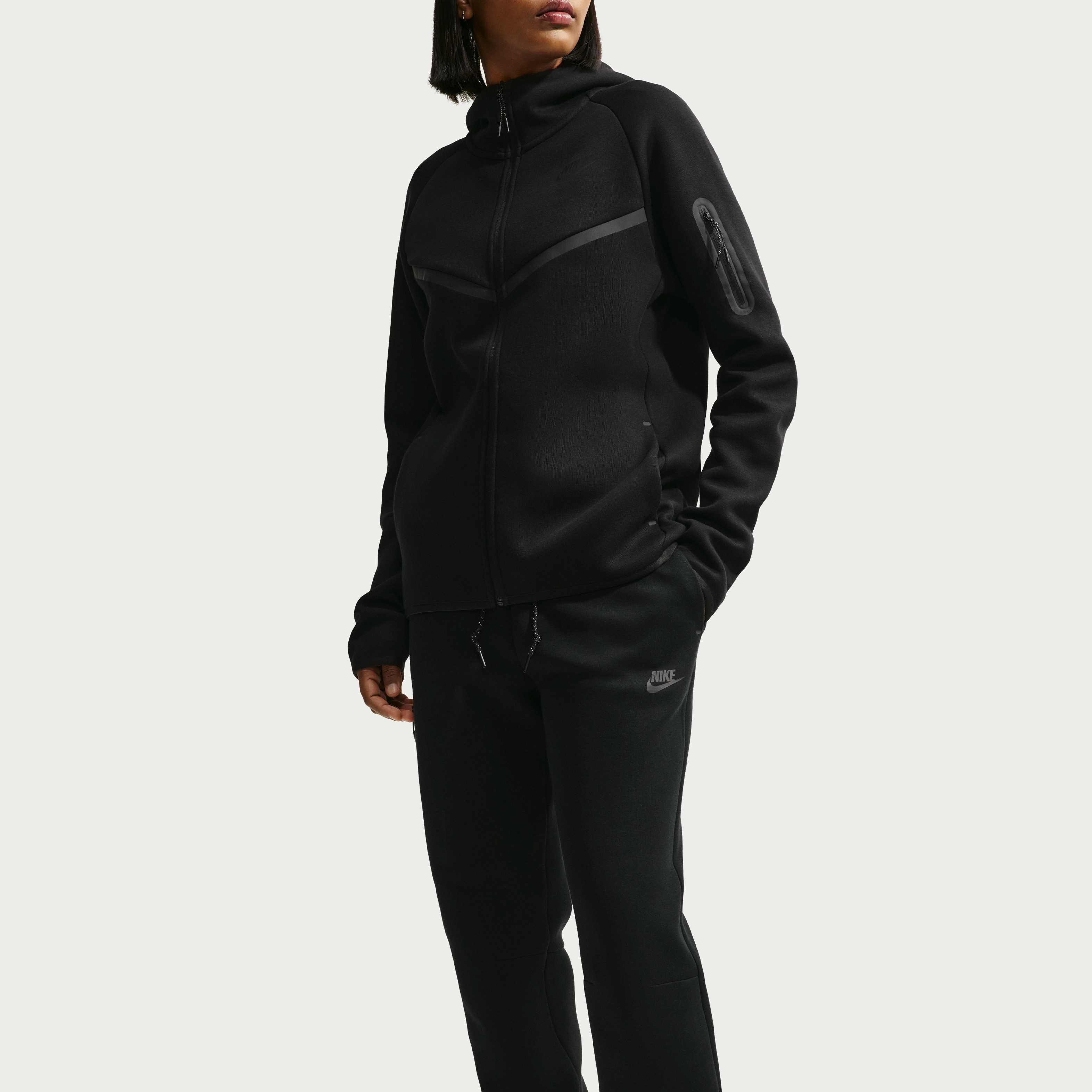 Nike Sportswear Tech Fleece image number 3