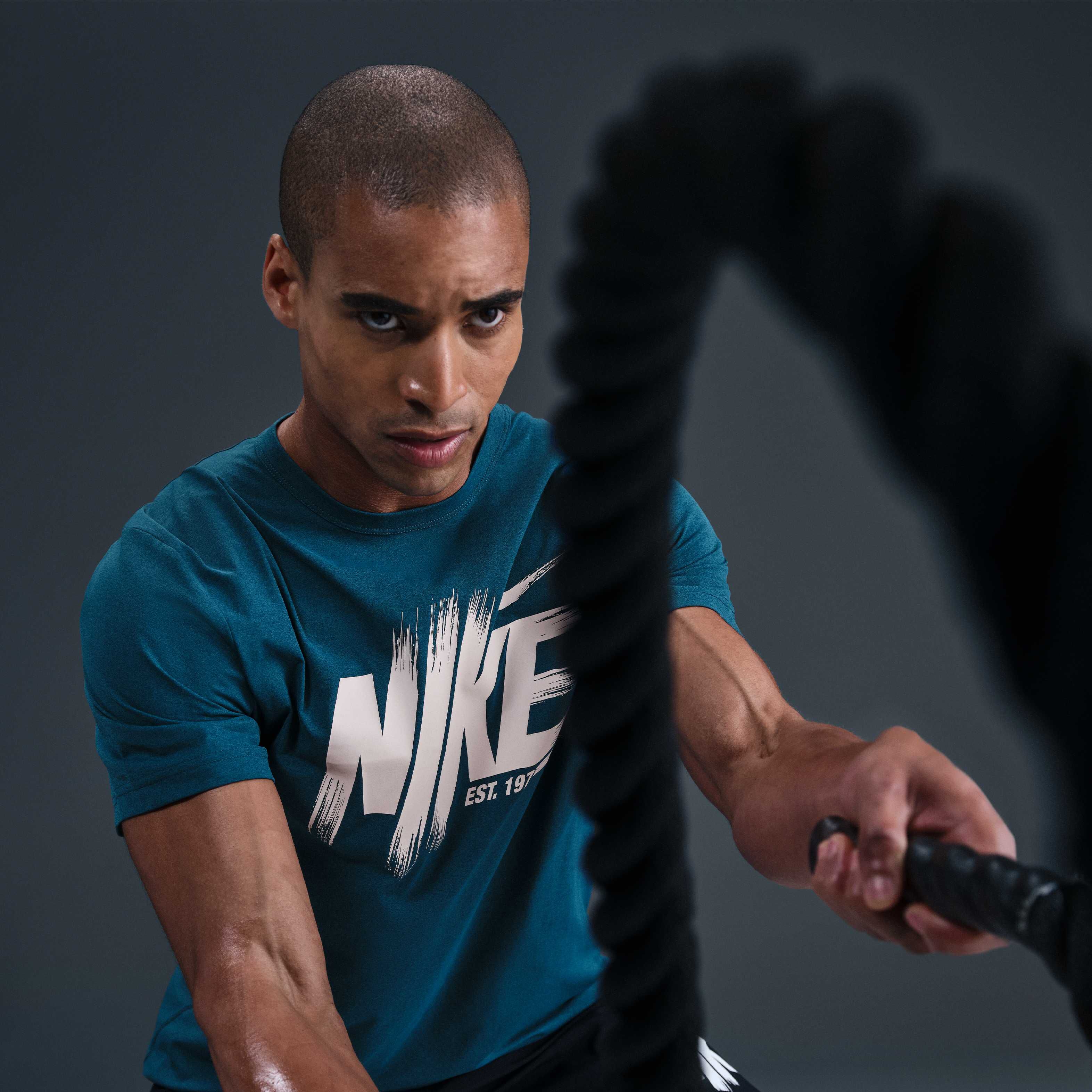 نايكي هايفيرس image number 2