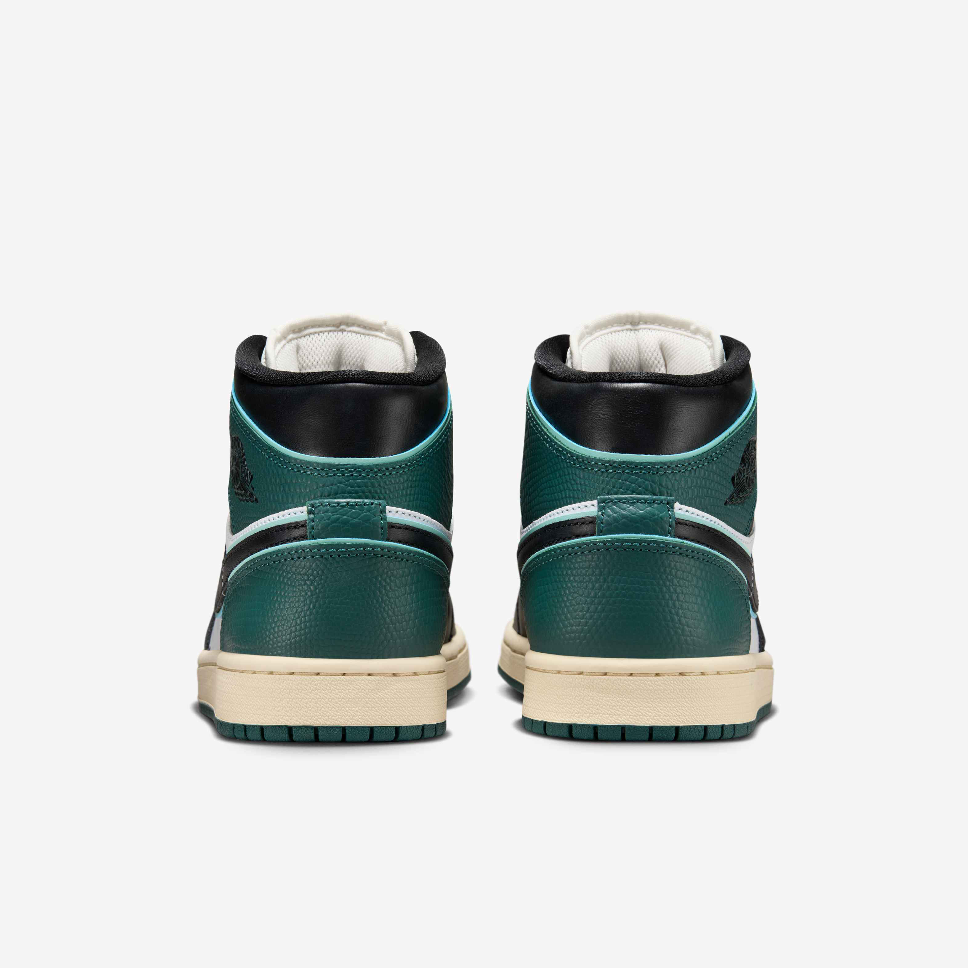Air Jordan 1 Mid SE image number 5
