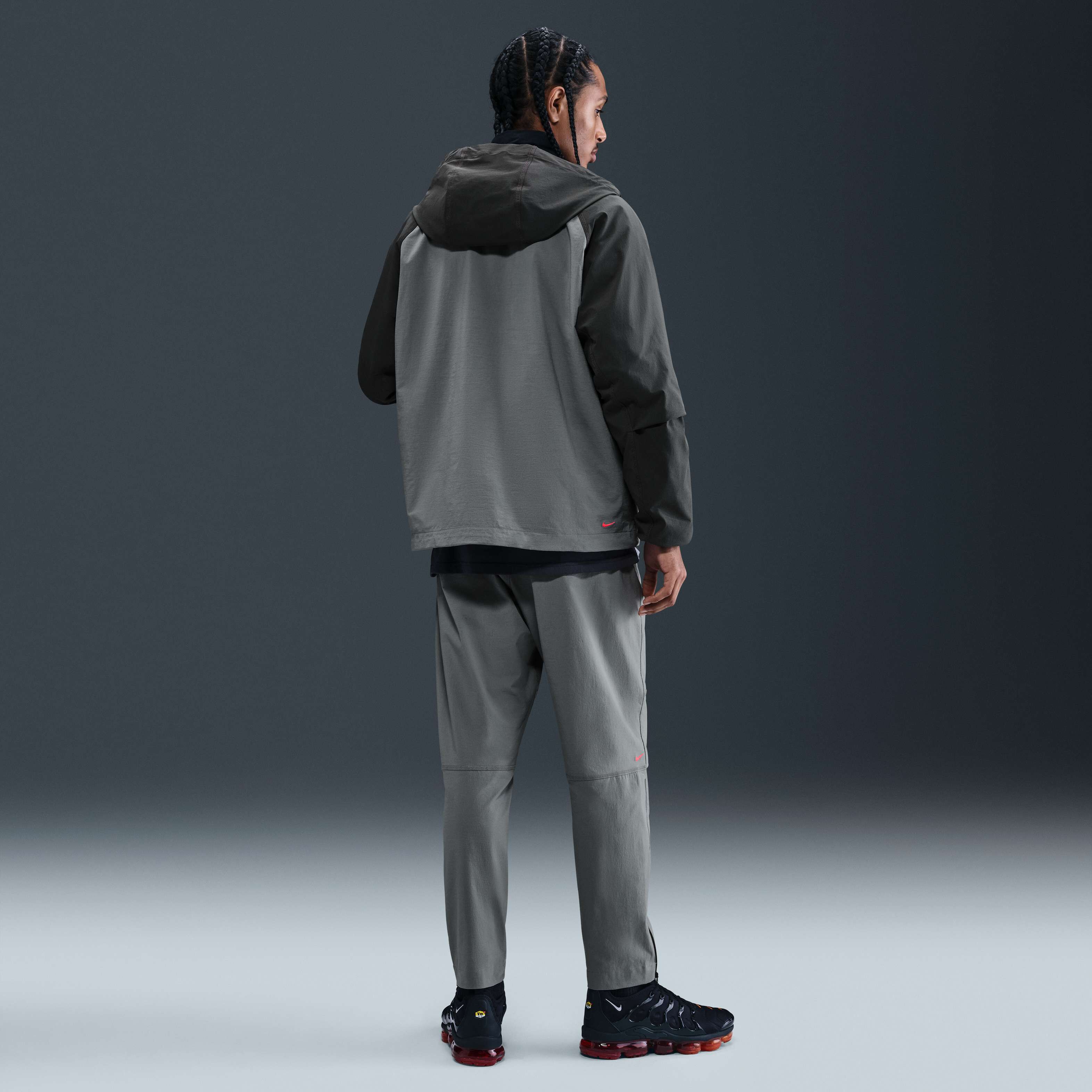 نايكي تك image number 4