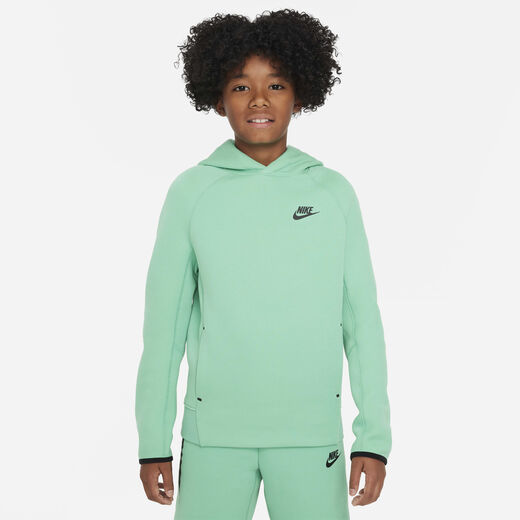 نايكي سبورتسوير تك فليس