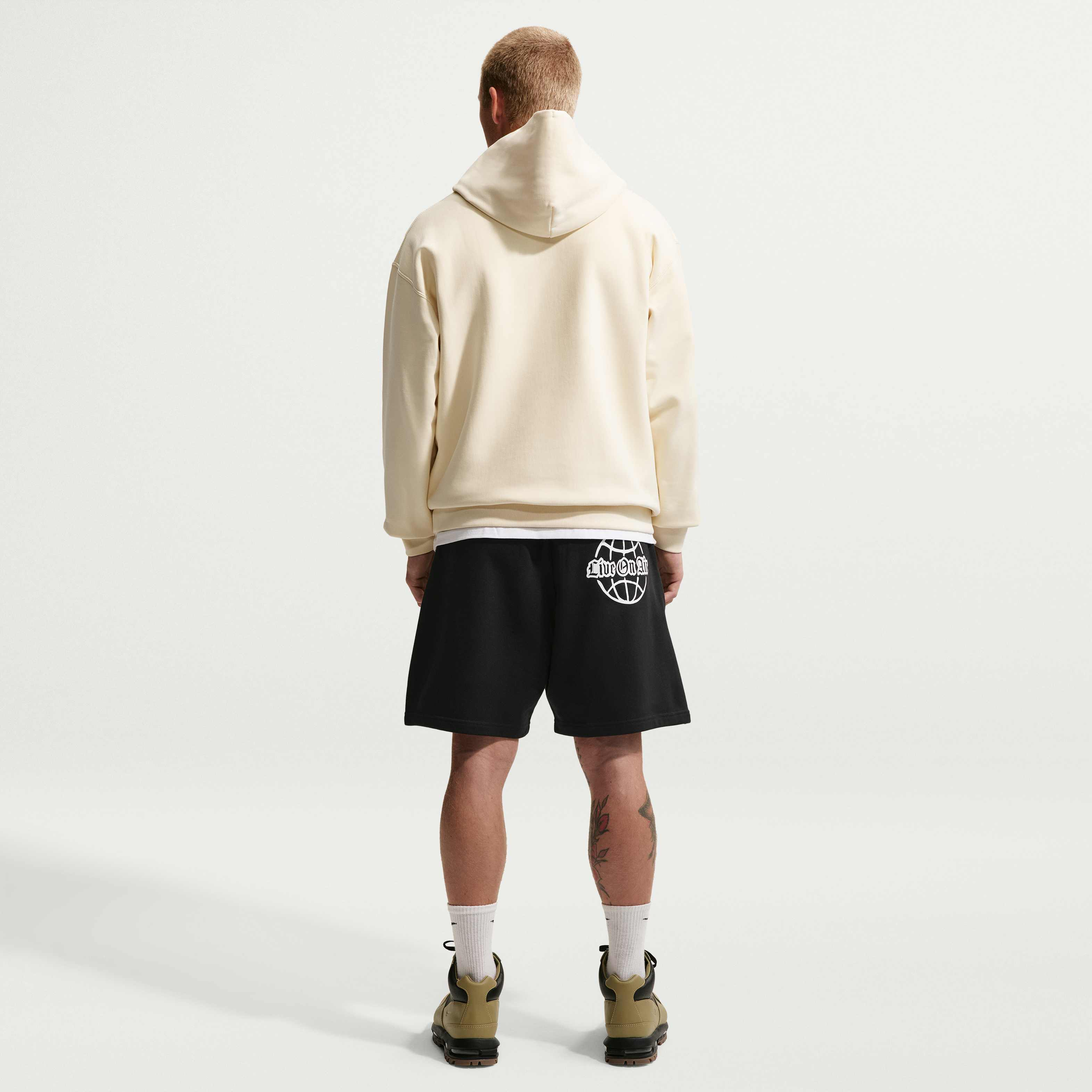 Nike Solo Swoosh image number 4