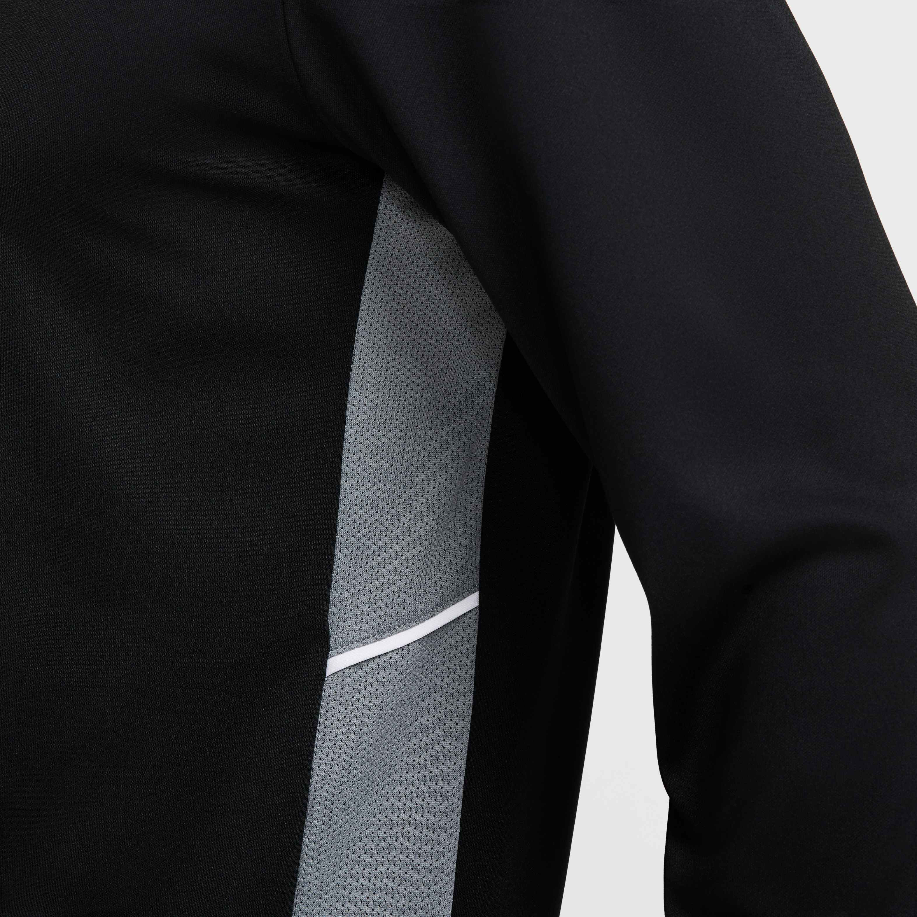 Nike Academy image number 4