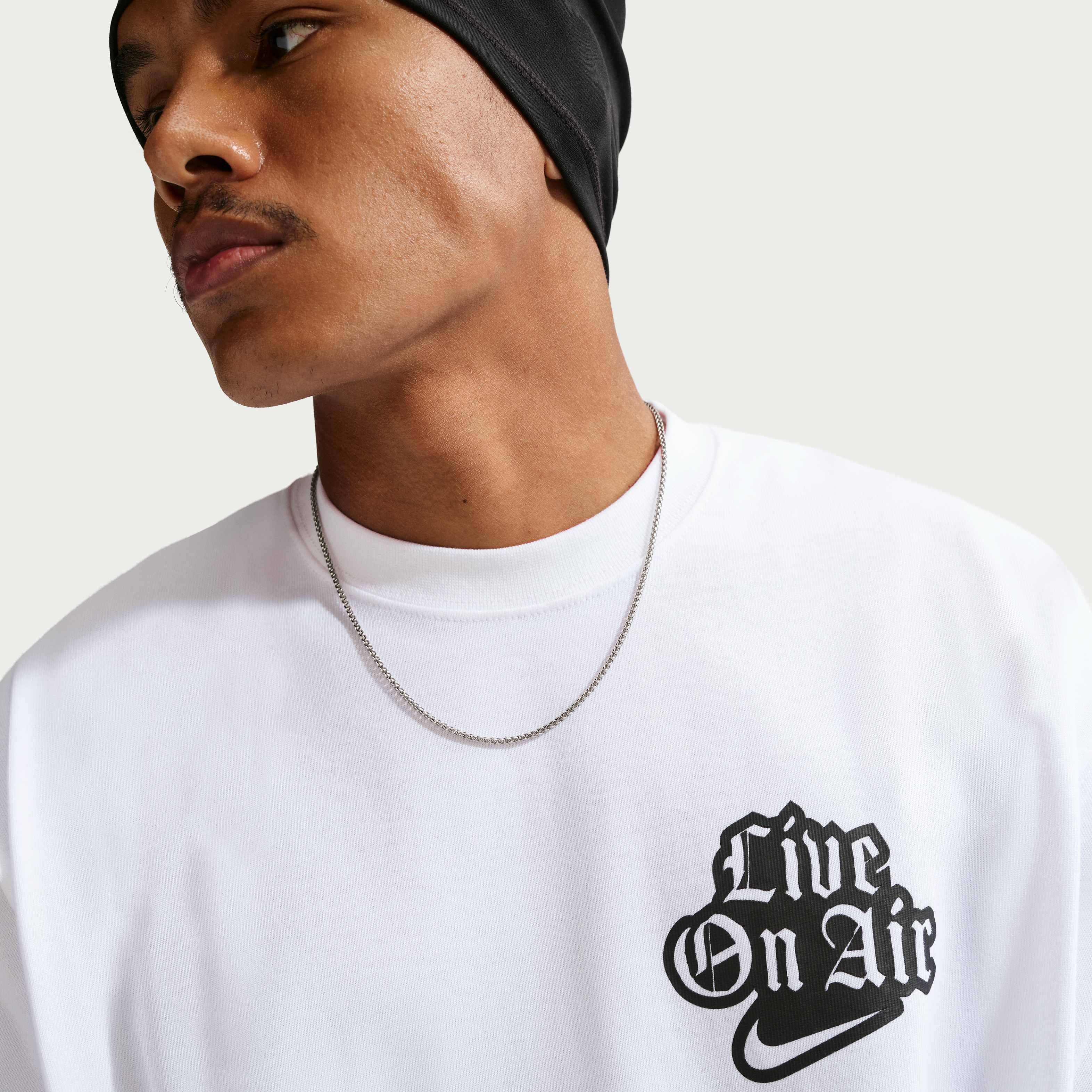 Nike Solo Swoosh image number 2