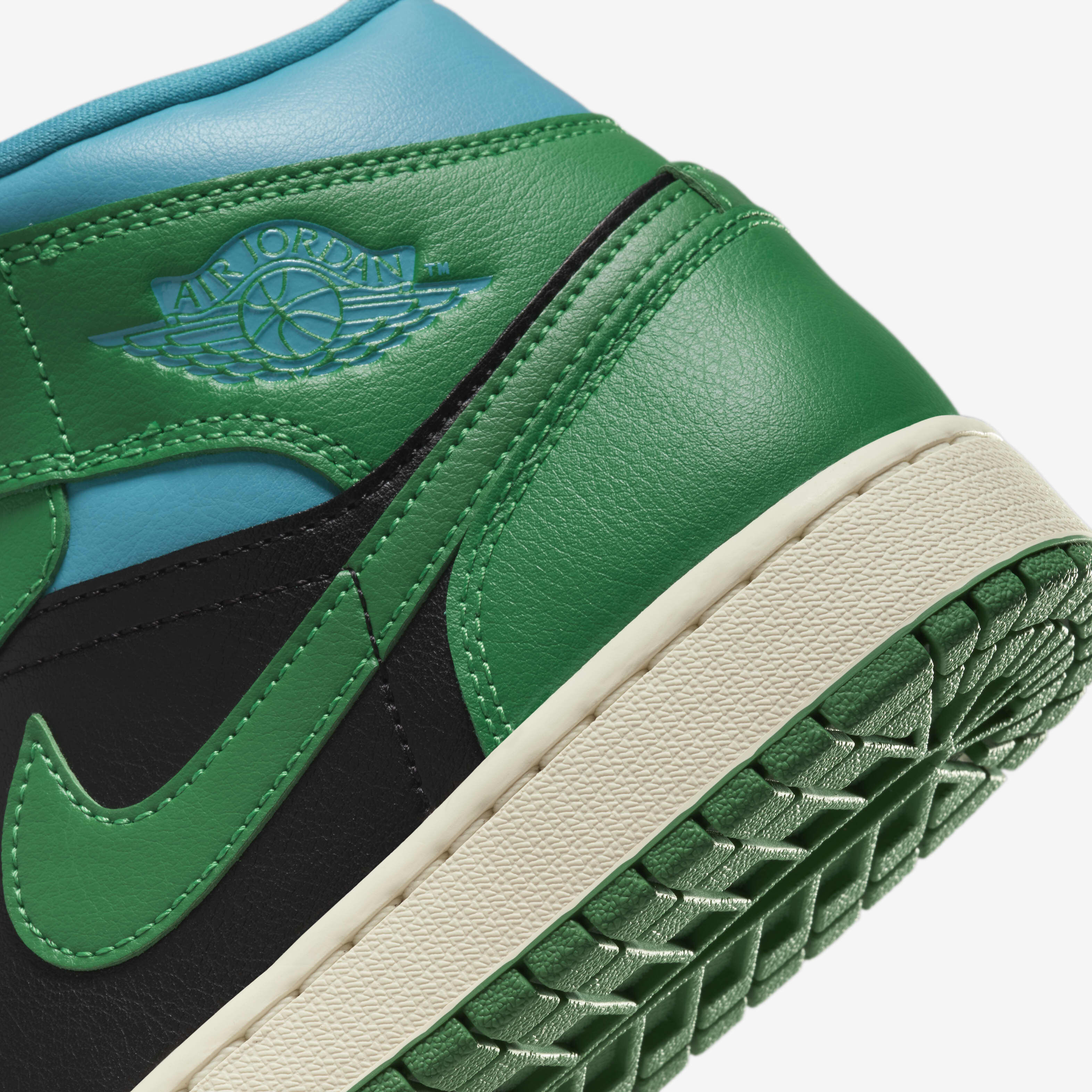 اير جوردن 1 ميد image number 7