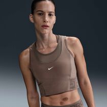 Nike Pro