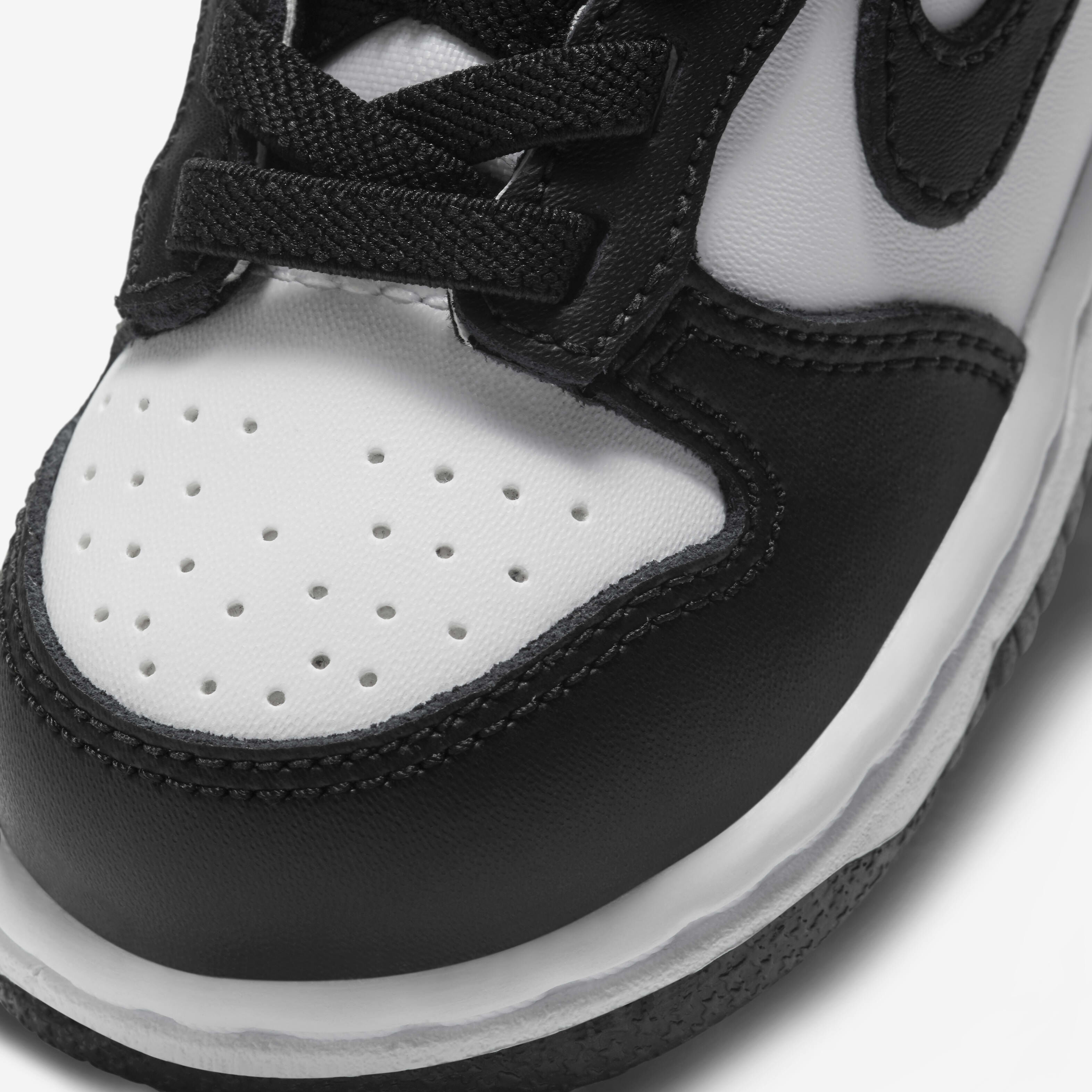 Nike Dunk Low image number 6