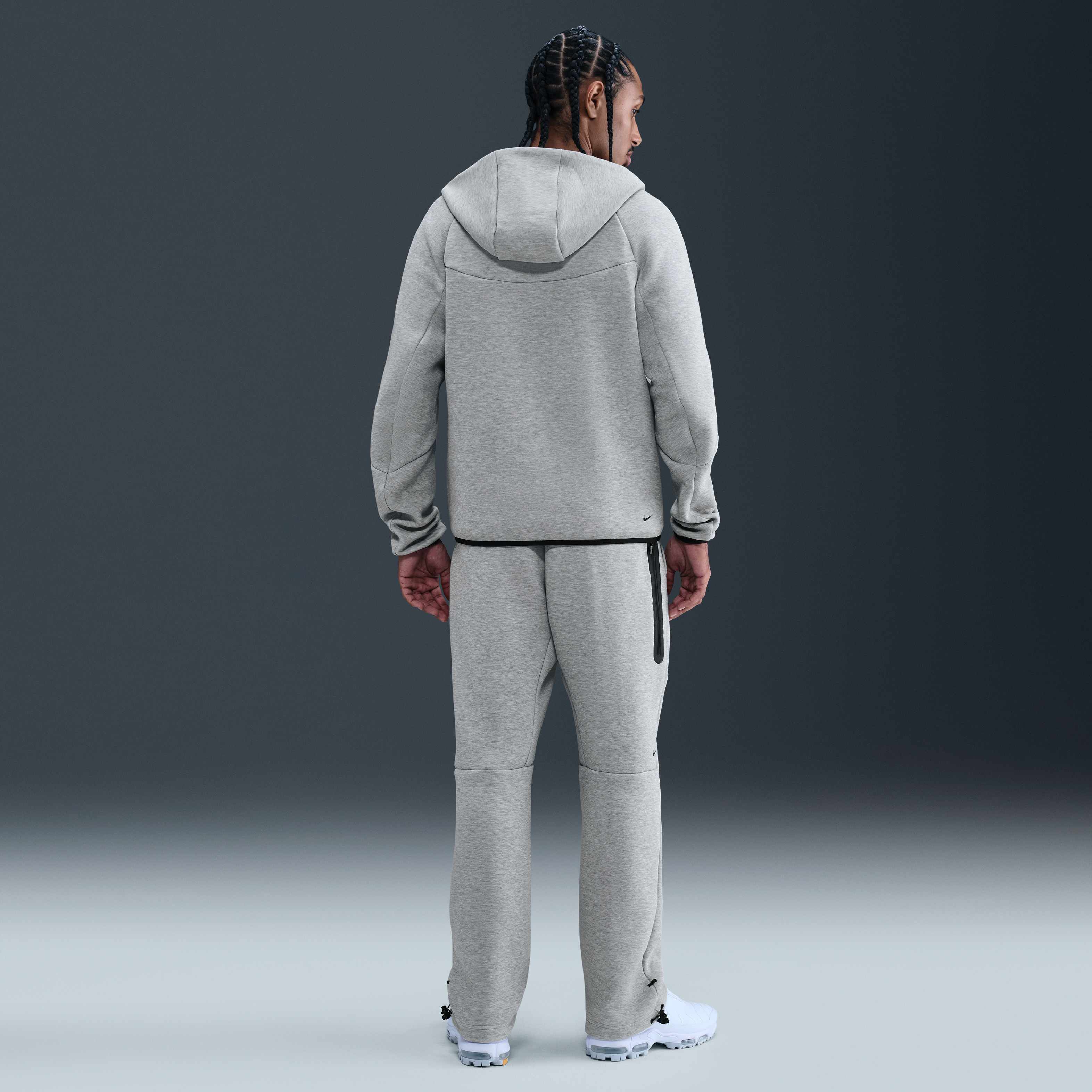 Nike Tech image number 3