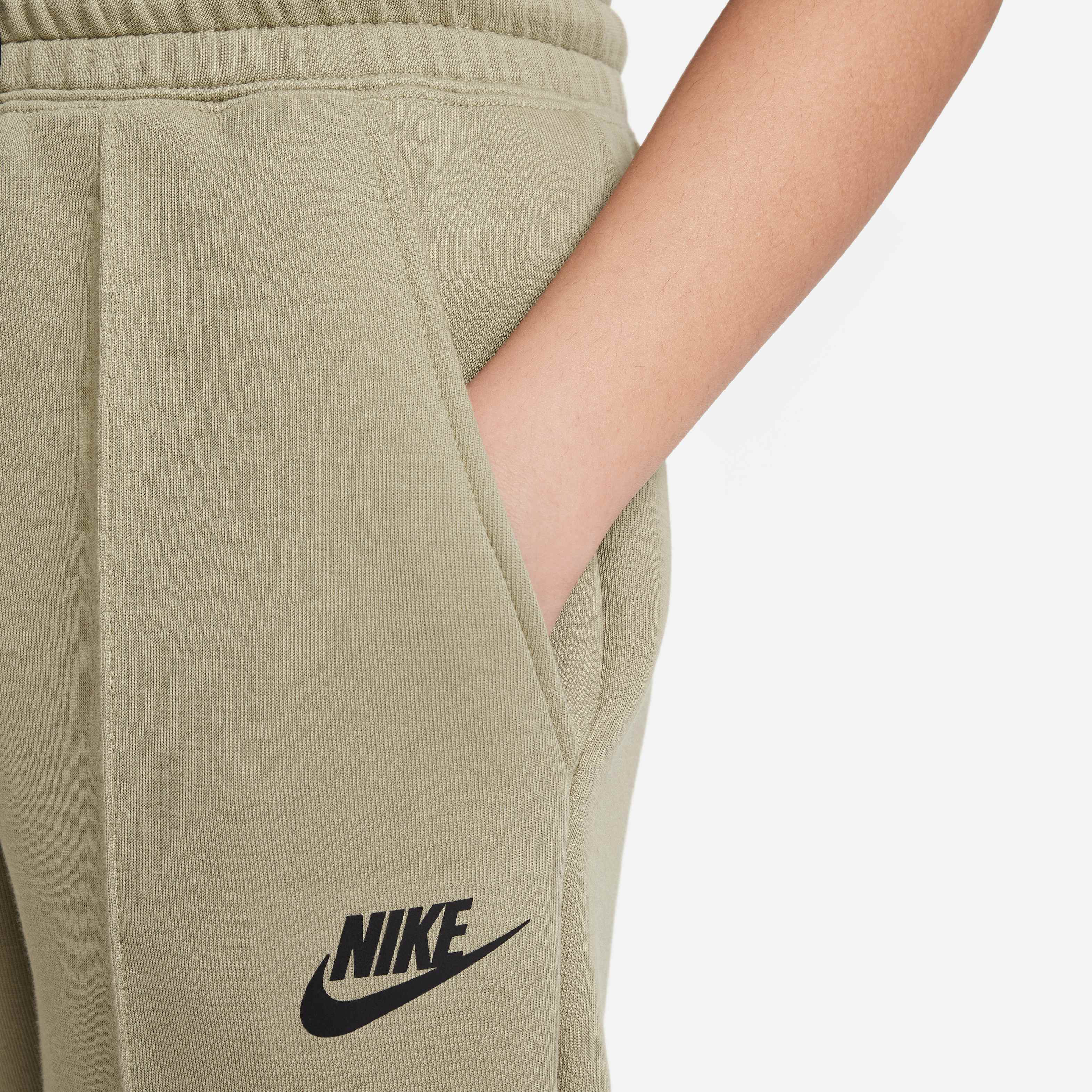 نايكي سبورتسوير تك فليس image number 3