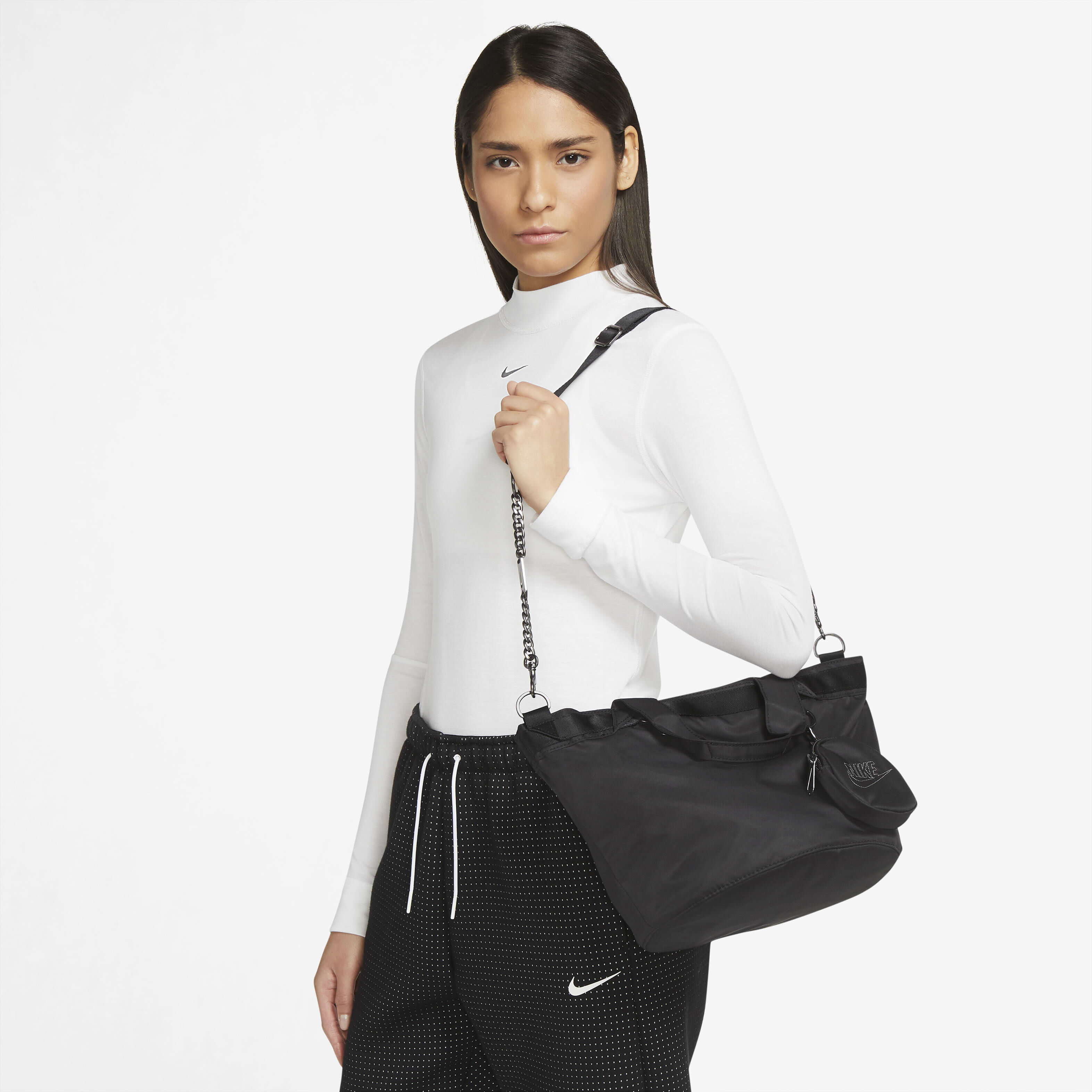 ◆正規品◆NIKE FUTURA LUXE TOTE BLACK◆関税/送料無料◆人気◆ Buy Nike Sportswear Futura Luxe Women's Tote (10L) - Black/Black