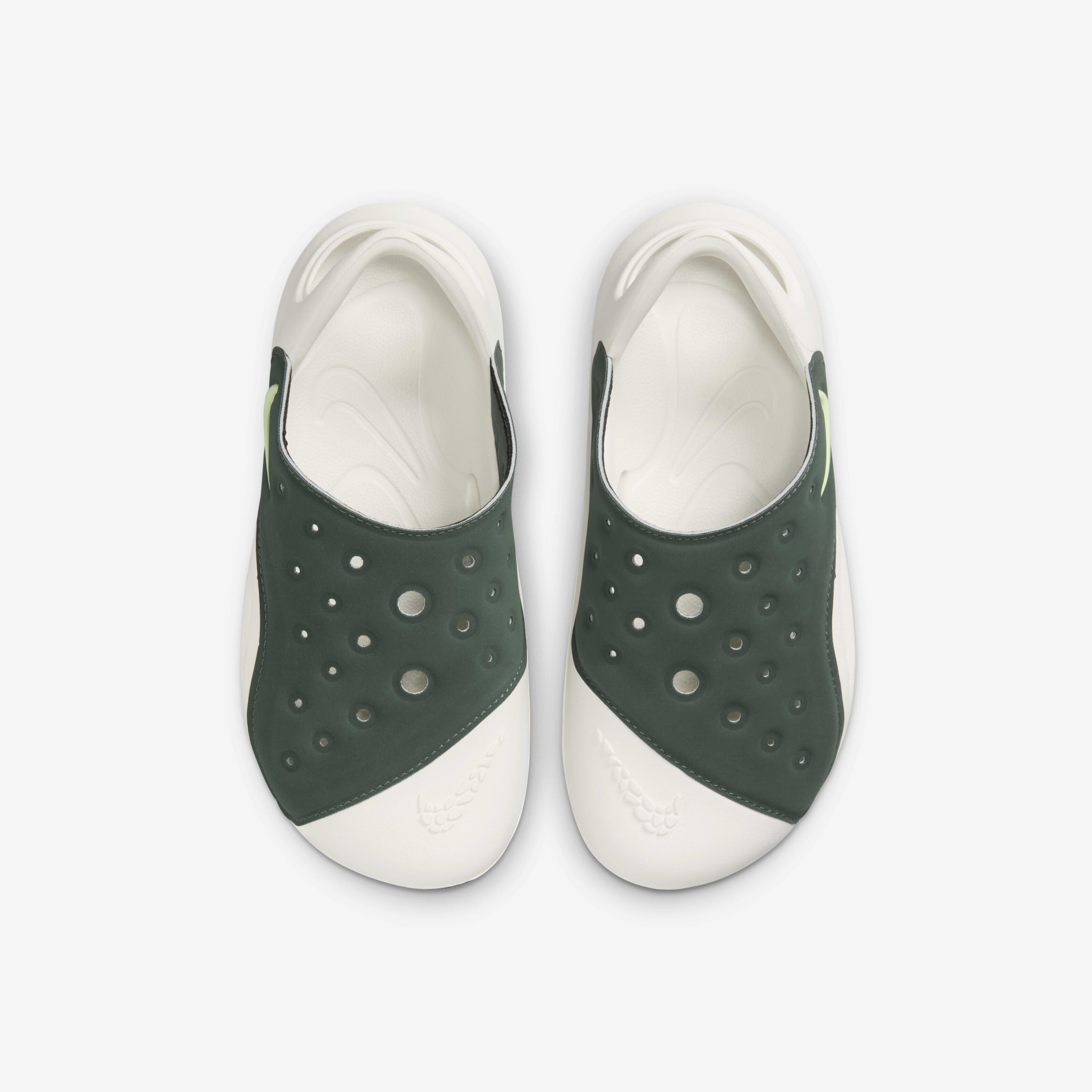 Nike Aqua Swoosh image number 3