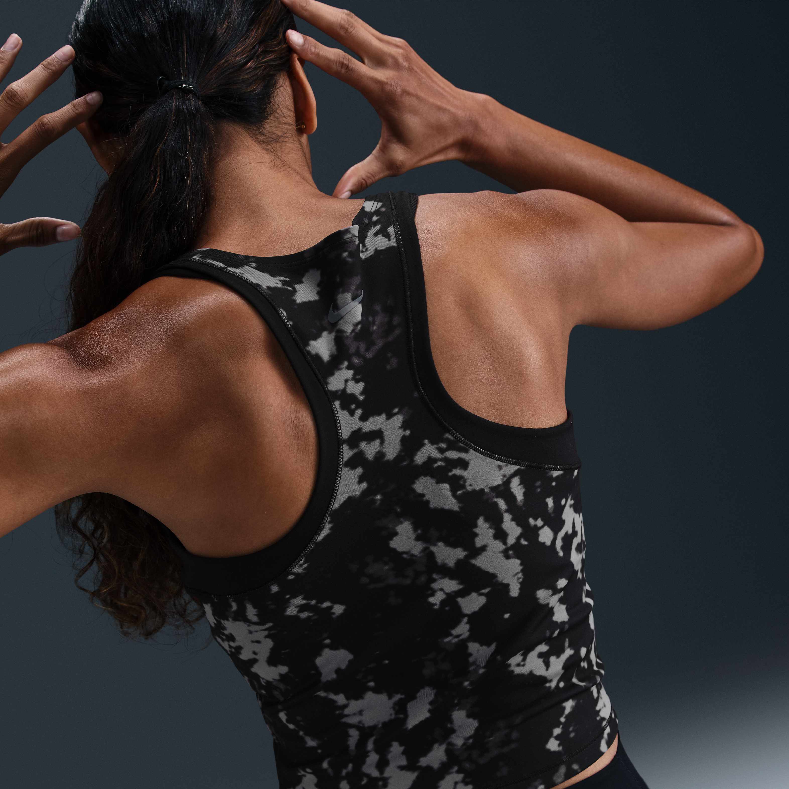 نايكي ون فيتد image number 1