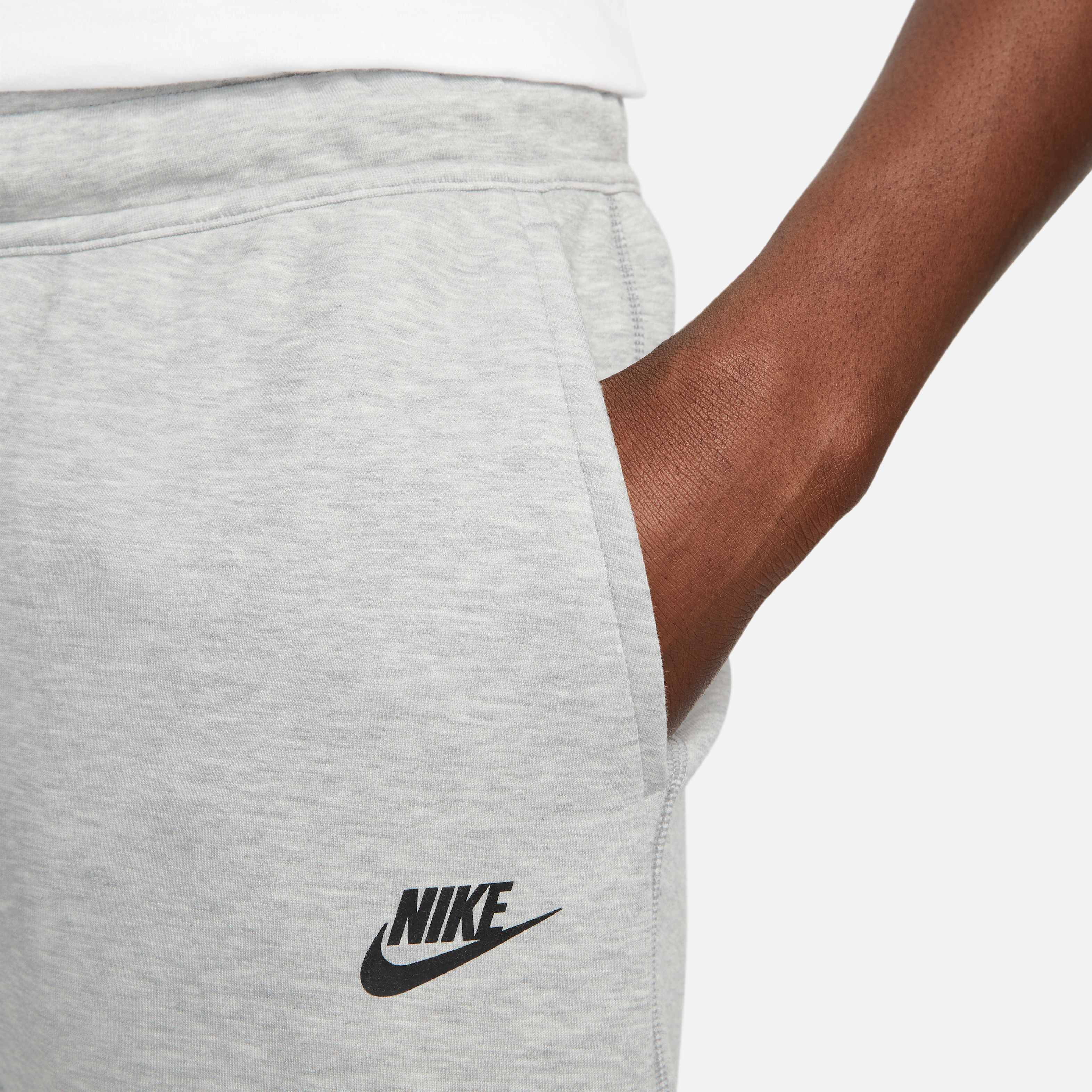 Nike Sportswear Tech Fleece image number 3