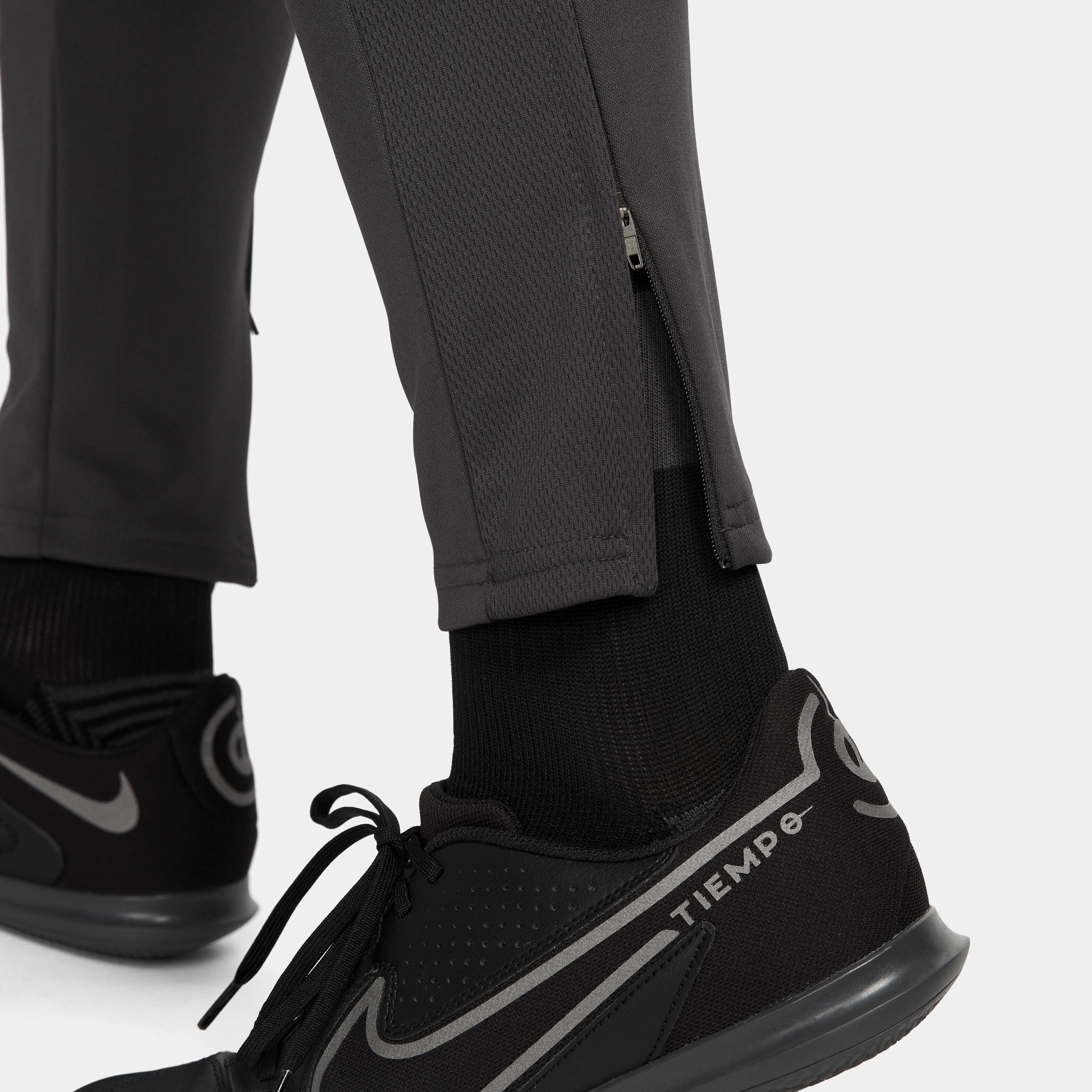 نايكي دراي-فت أكاديمي image number 3