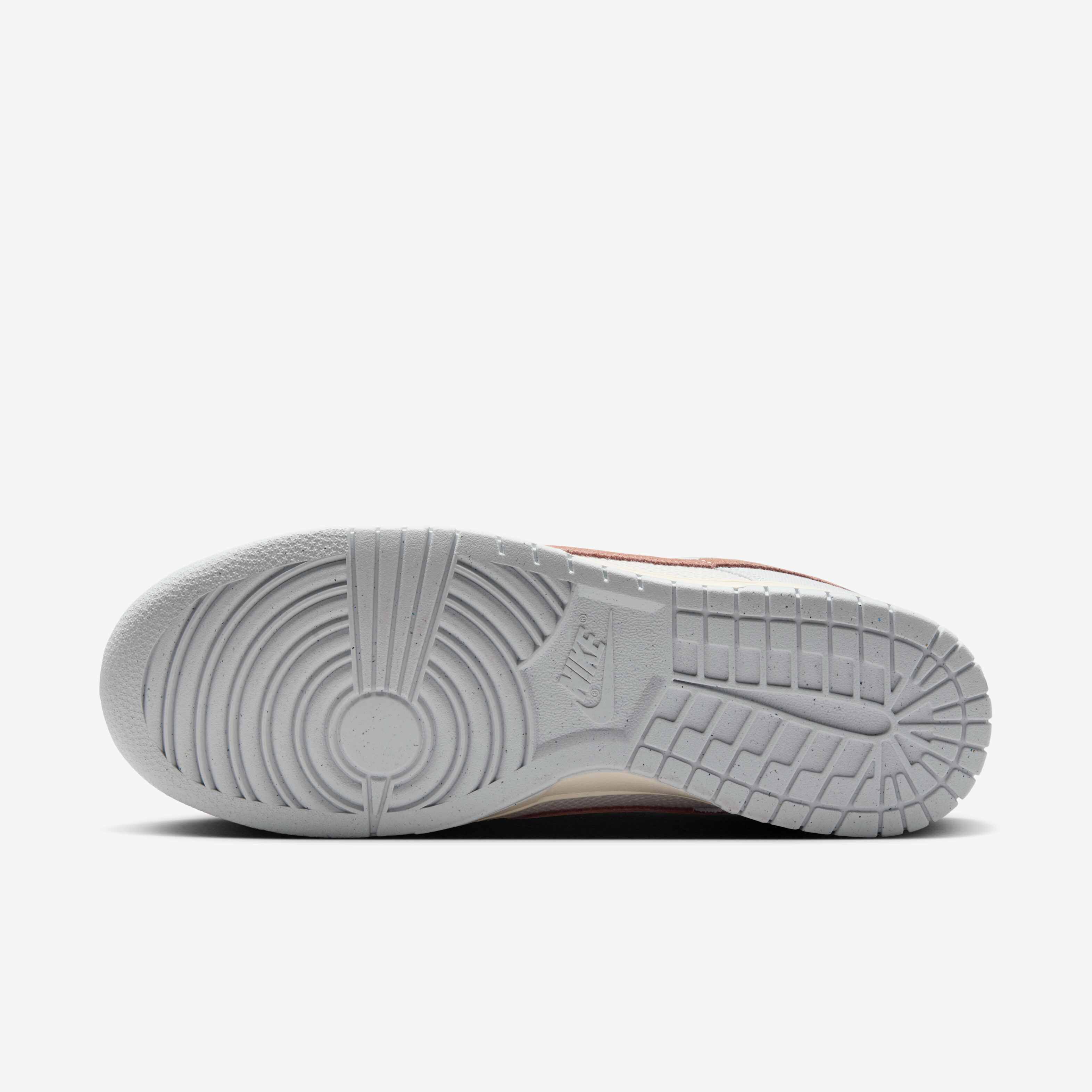 Nike Dunk Low Retro SE image number 1