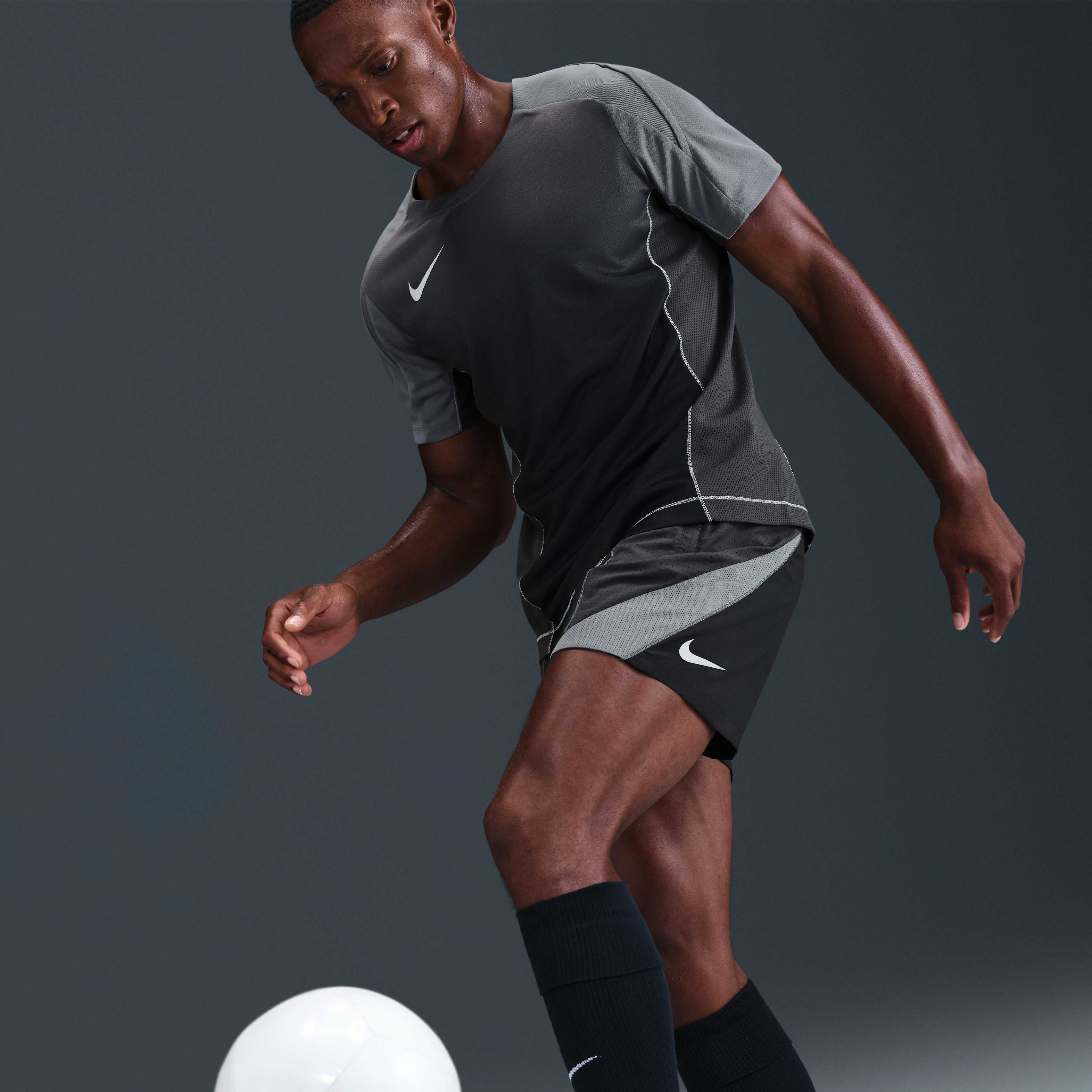 Nike Strike+ image number 4