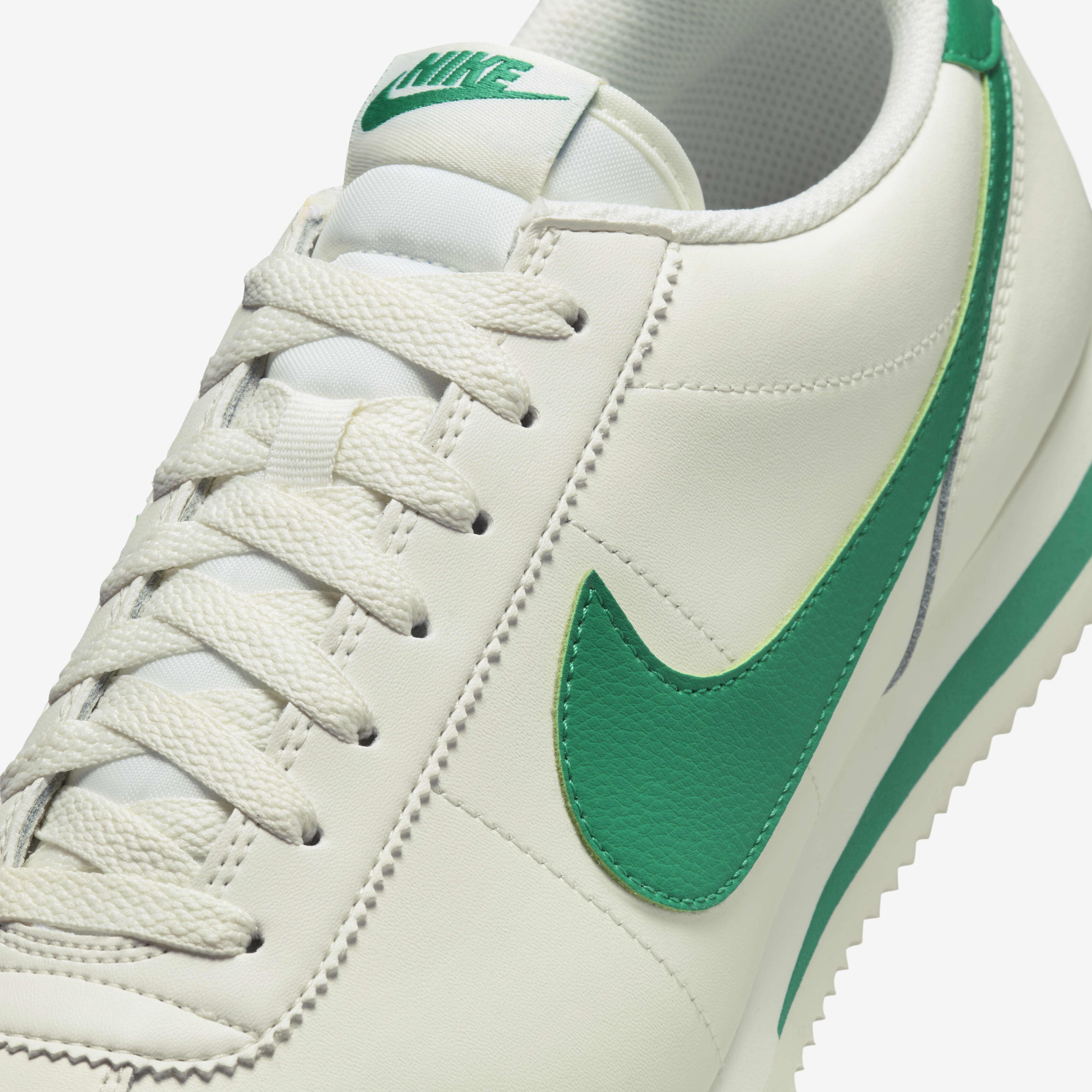 Nike cortez leather vs nylon shop