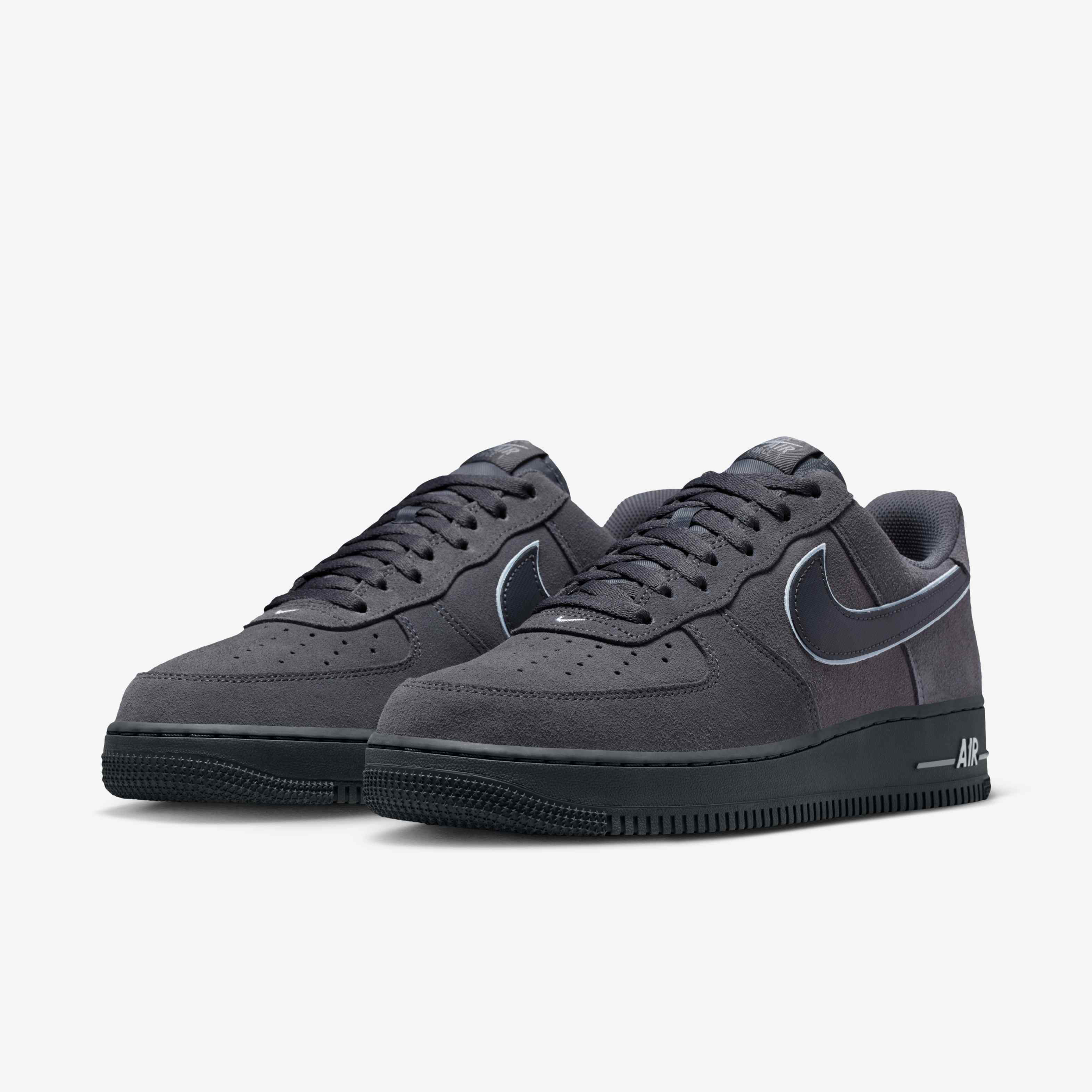 Nike Air Force 1 '07 LV8 image number 4