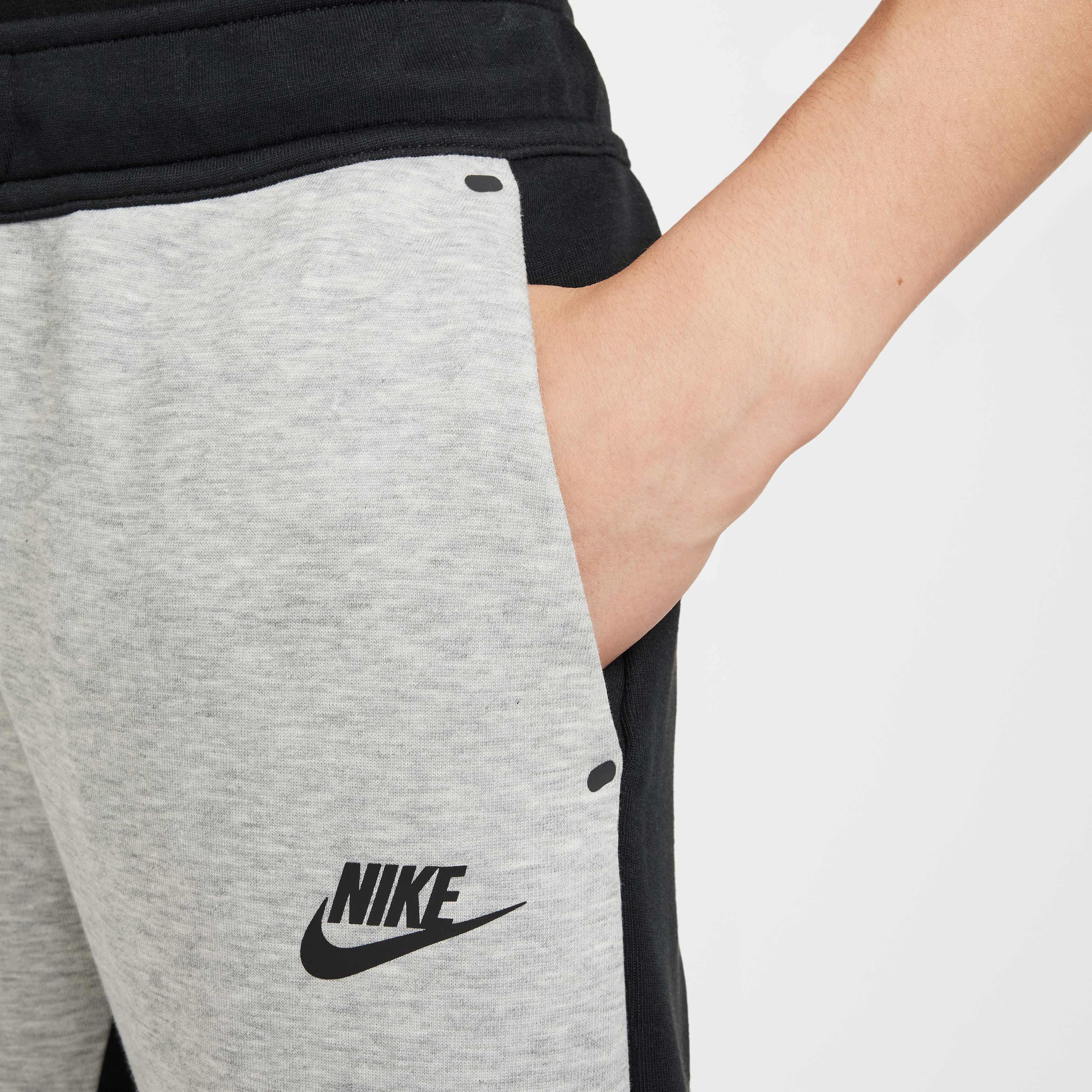 Nike Sportswear Tech Fleece image number 3