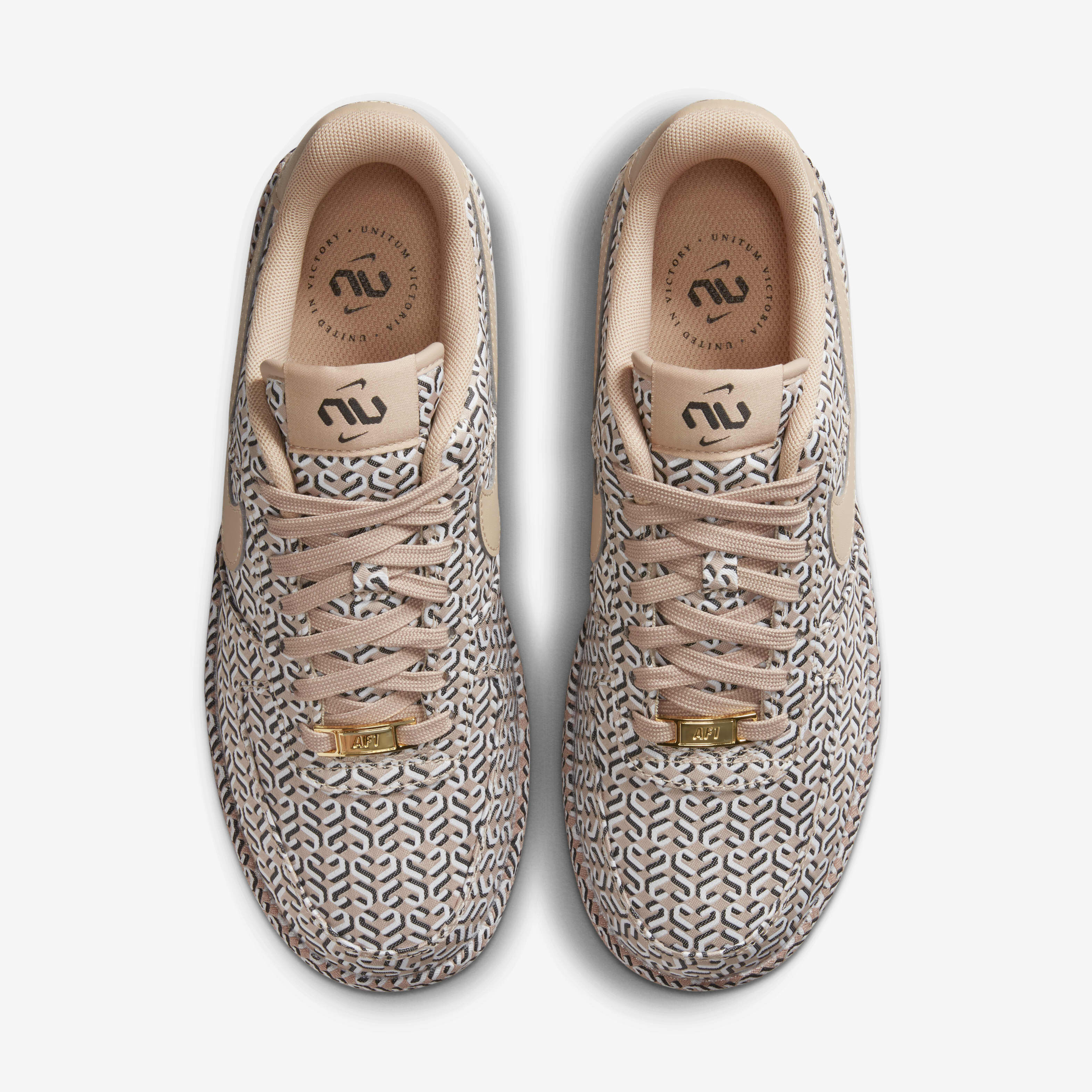 اير فورس 1 LX &times; نايكي يونايتيد image number 3