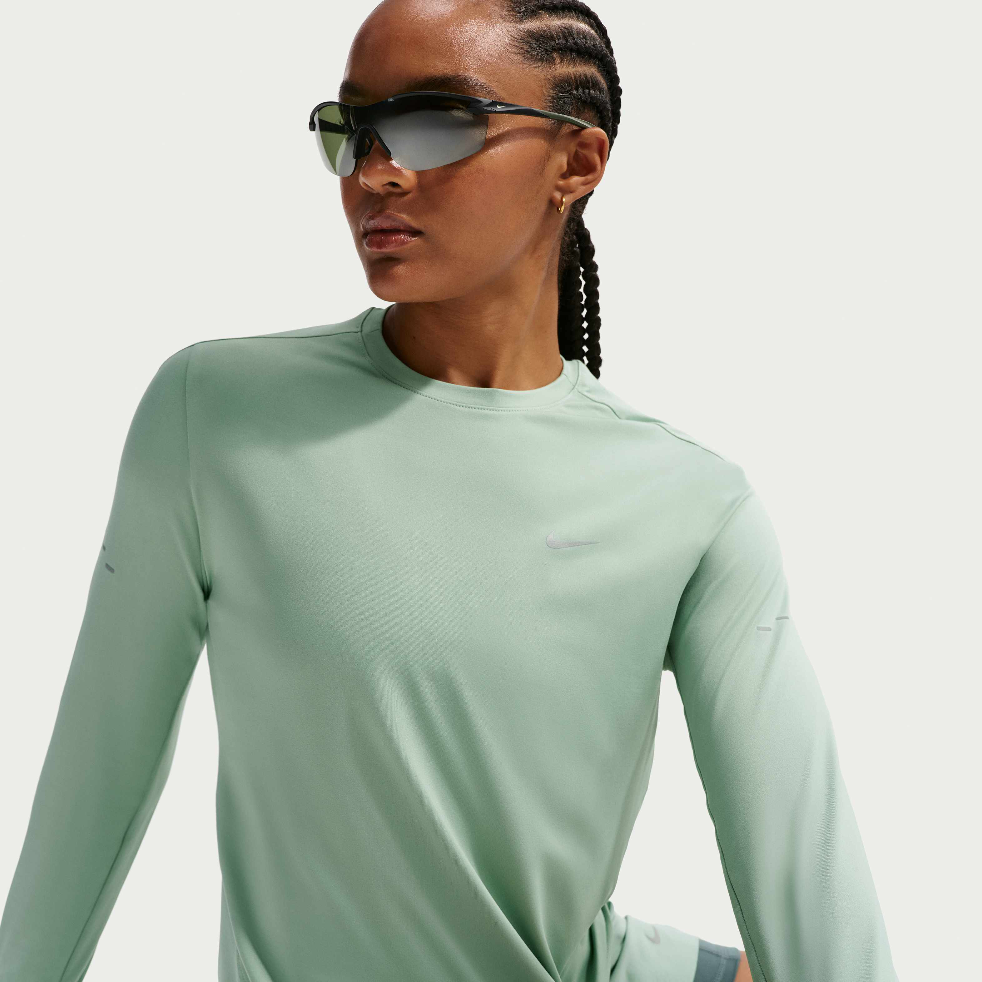 Nike Swift image number 2