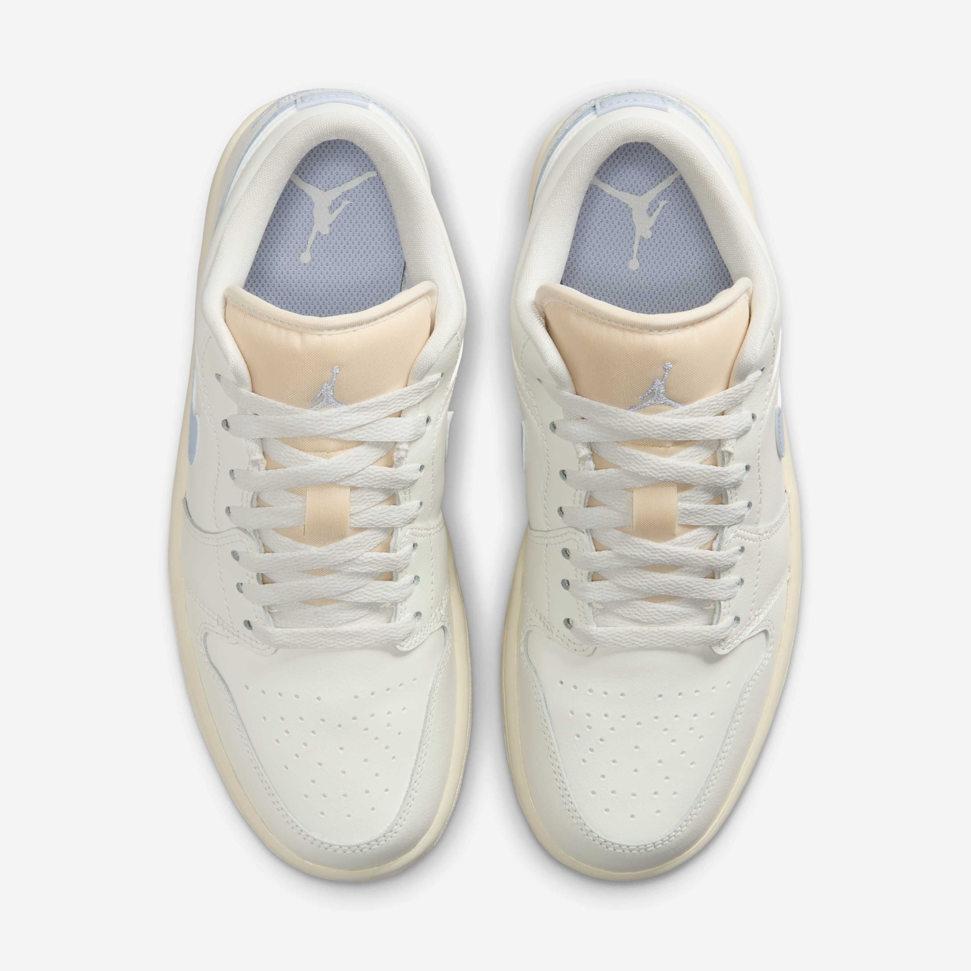 اير جوردن 1 لو image number 3