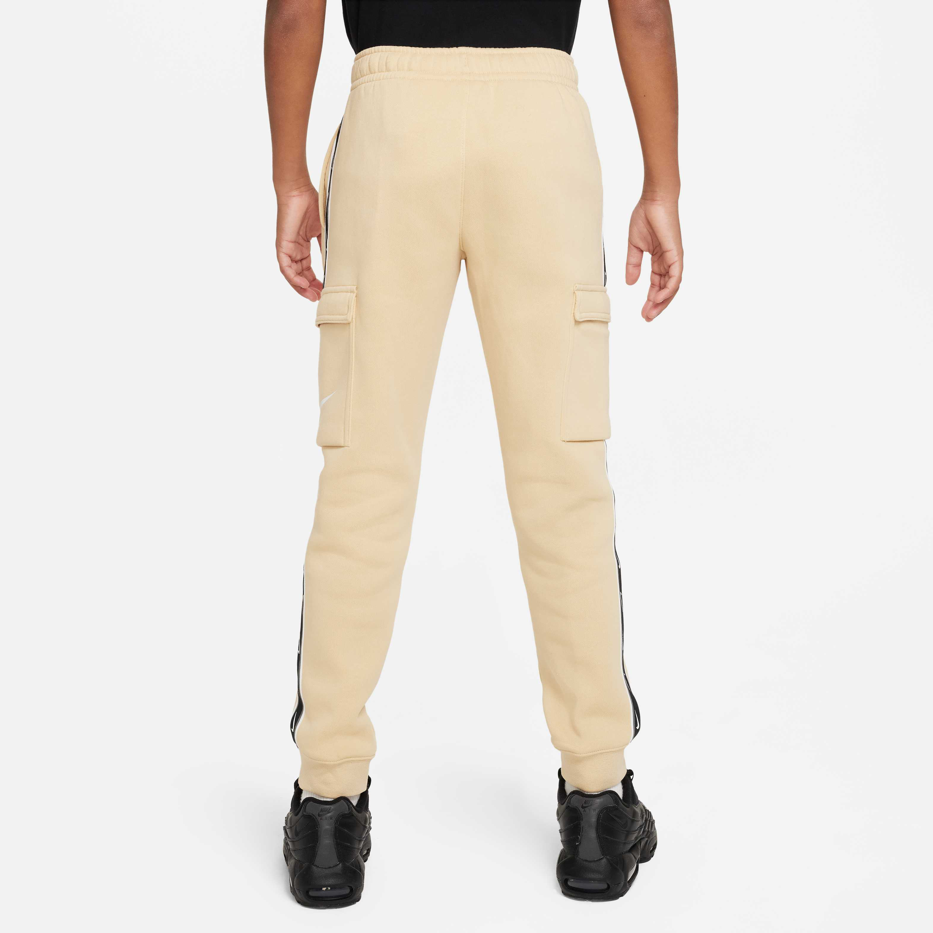 Nike Sportswear Repeat image number 1