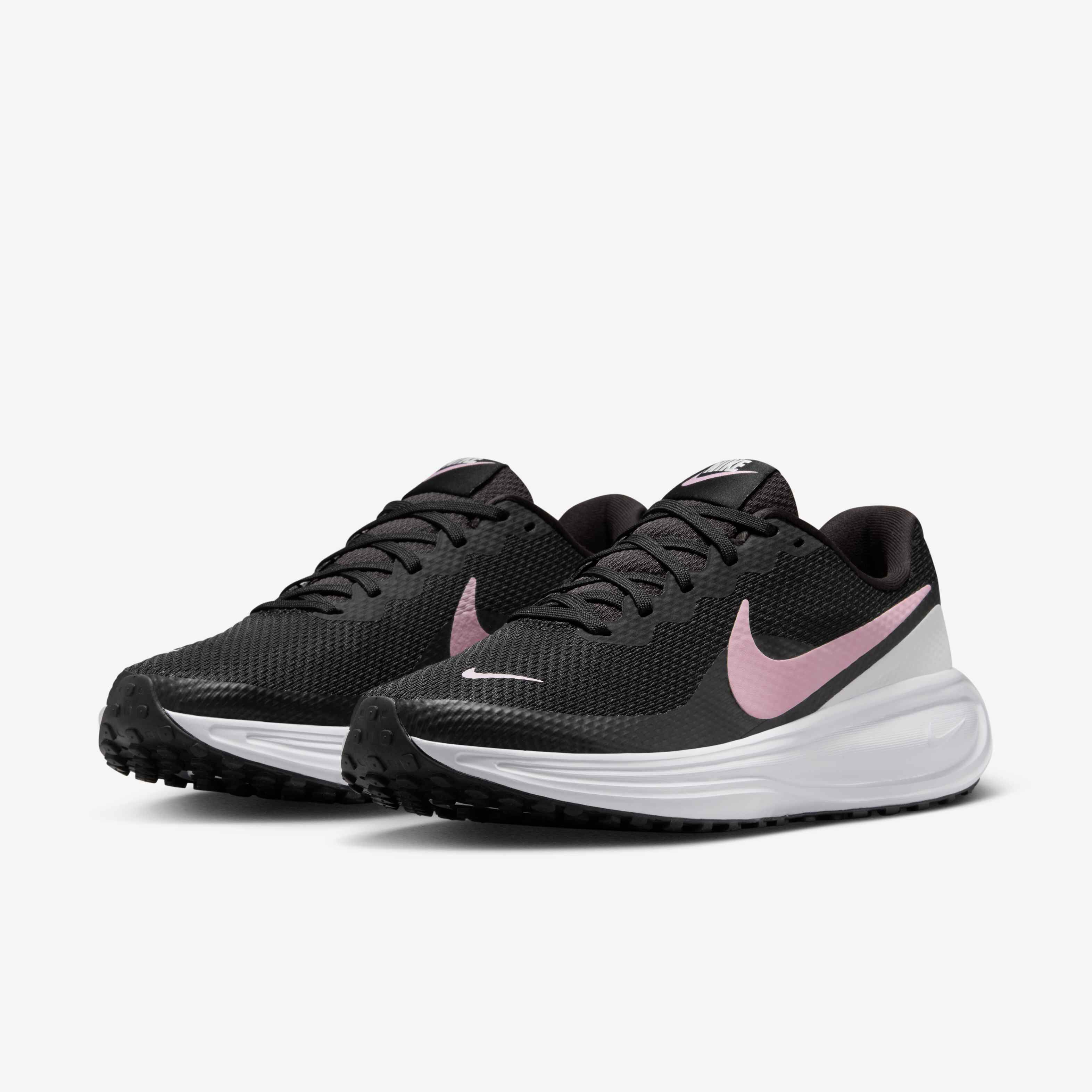 Nike Revolution 8 image number 4