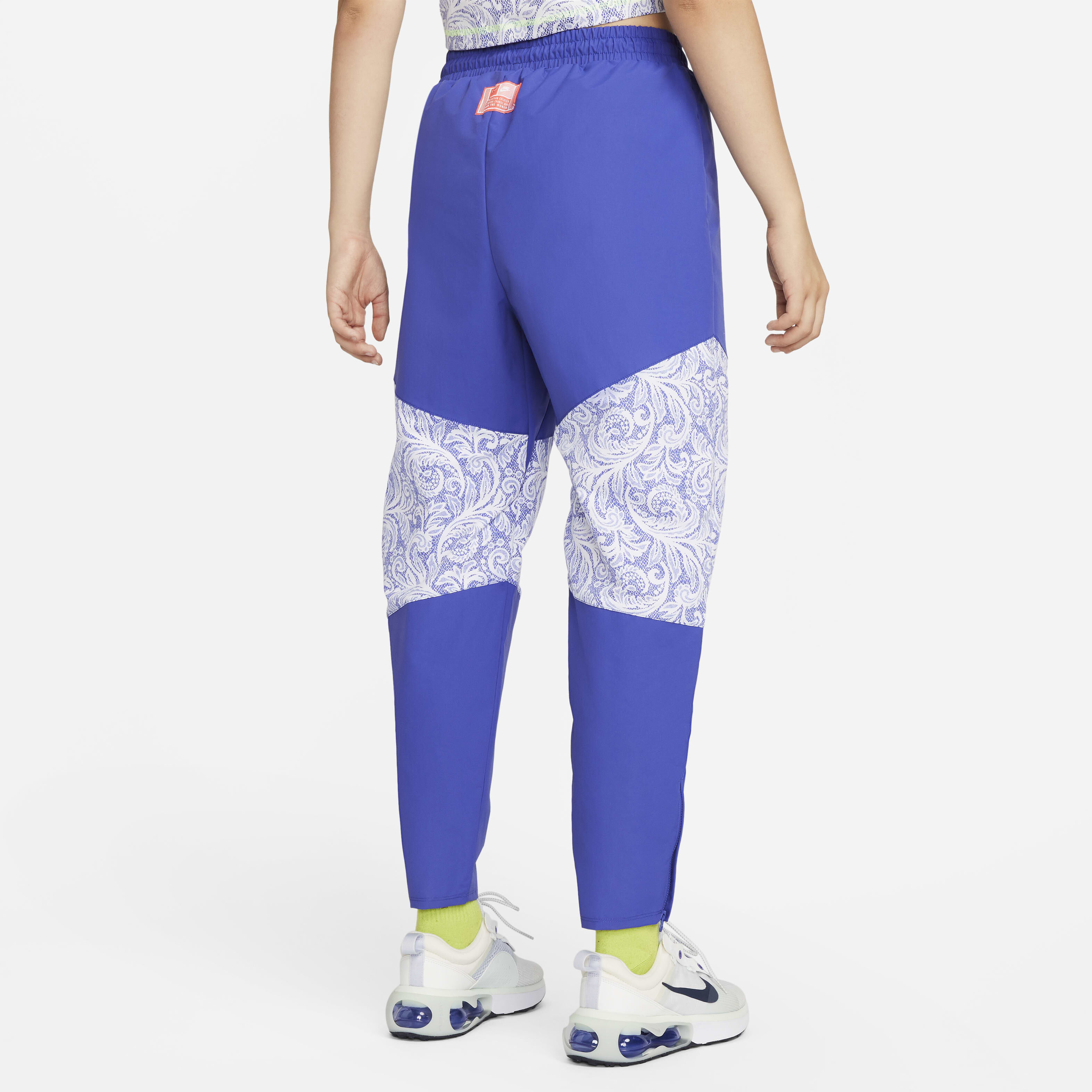 Serena Williams Design Crew image number 1