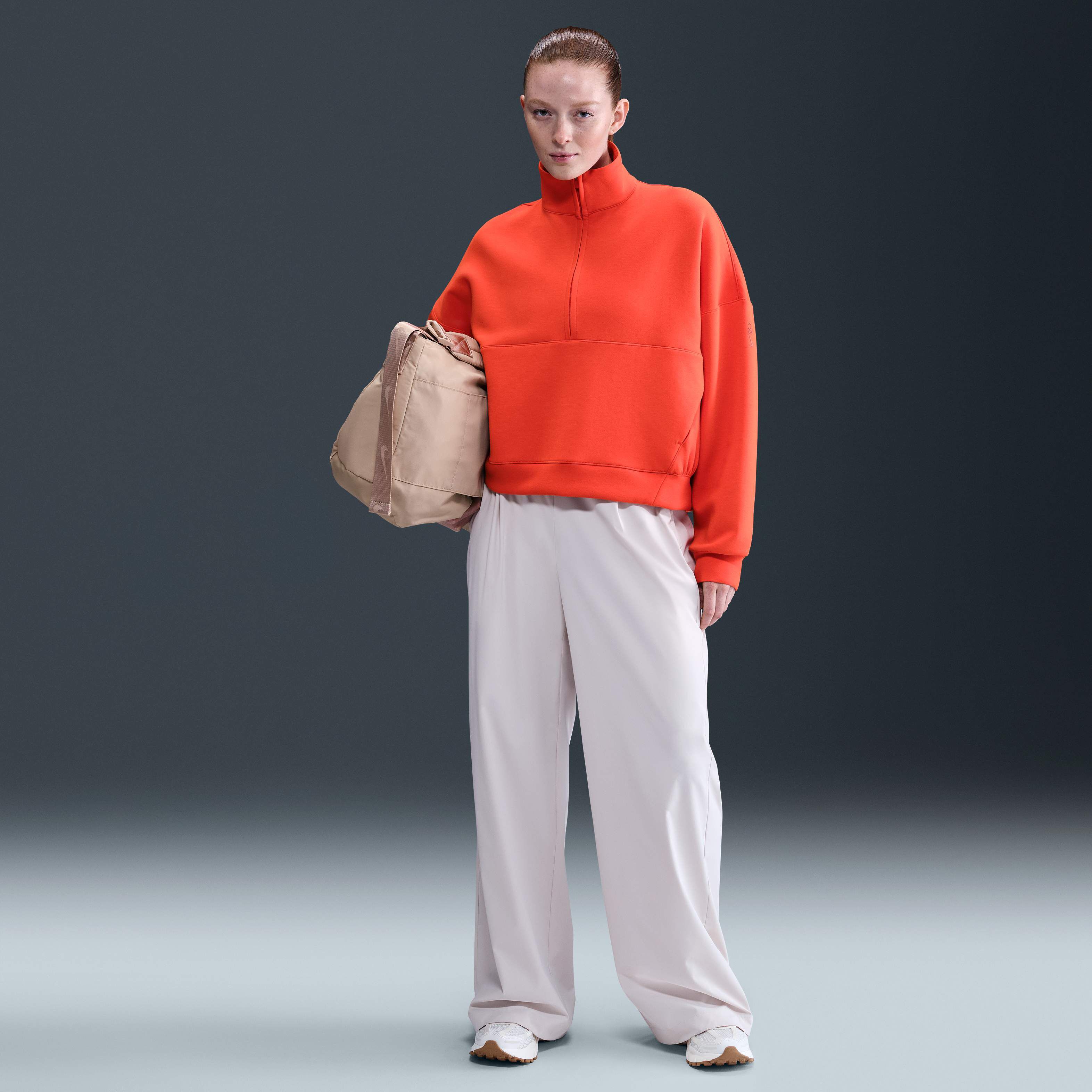 国内皆無　NFLペイトリオッツ　ニットラッパー Buy Nike 24.7 ImpossiblySoft Women's Dri-FIT Oversized 1/2-Zip Top