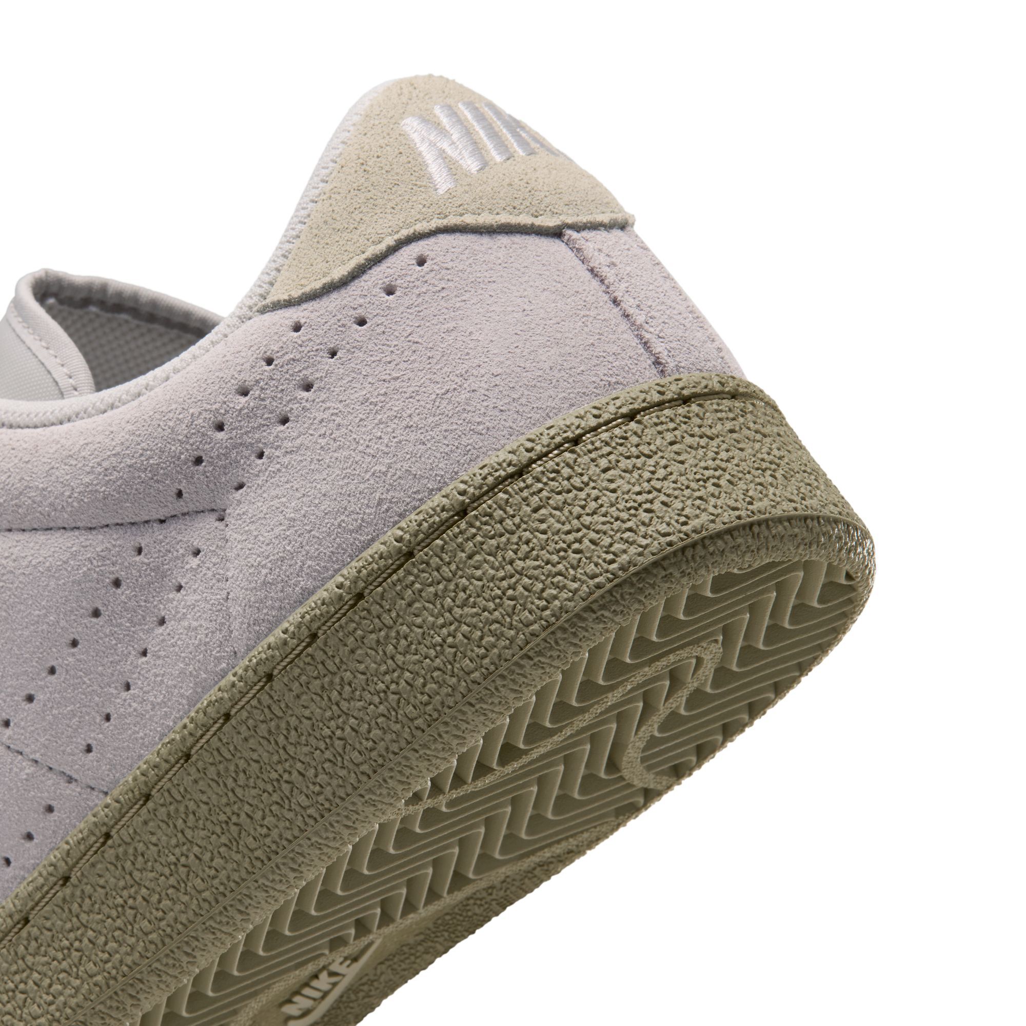 Nike Tennis Classic image number 10