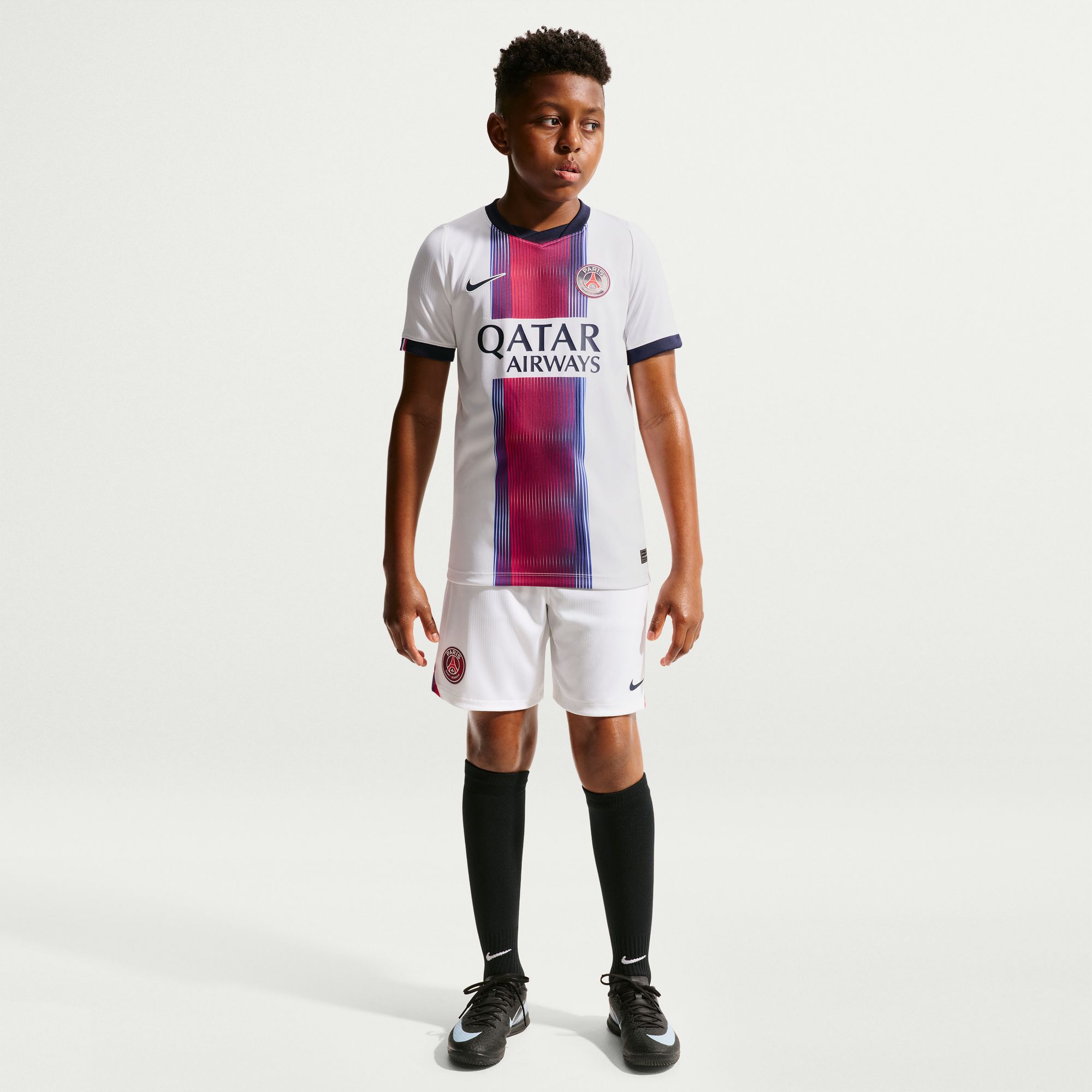 Paris Saint-Germain 2026/27 Stadium Away image number 4