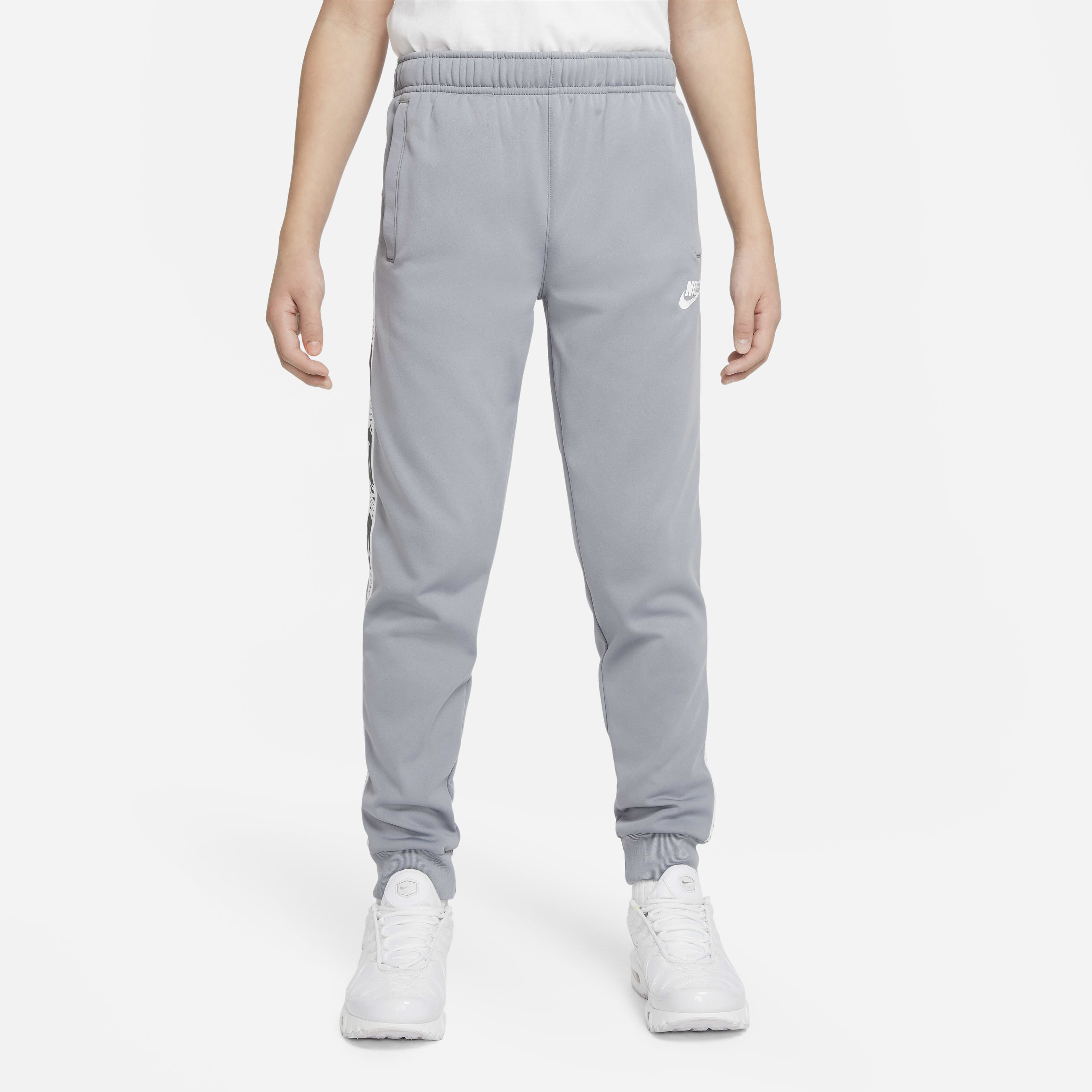 Nike Sportswear image number 0