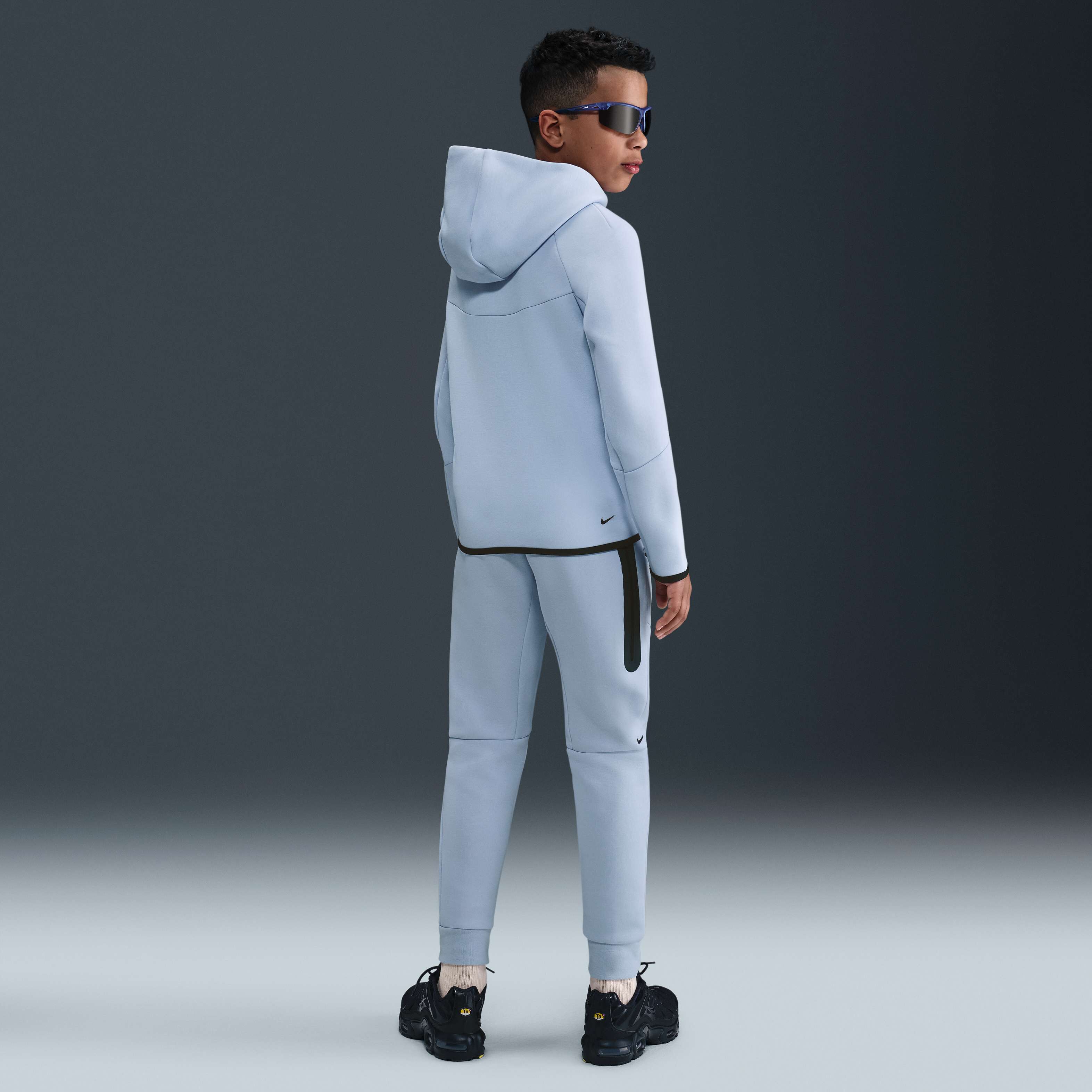 نايكي سبورتسوير تك فليس image number 4