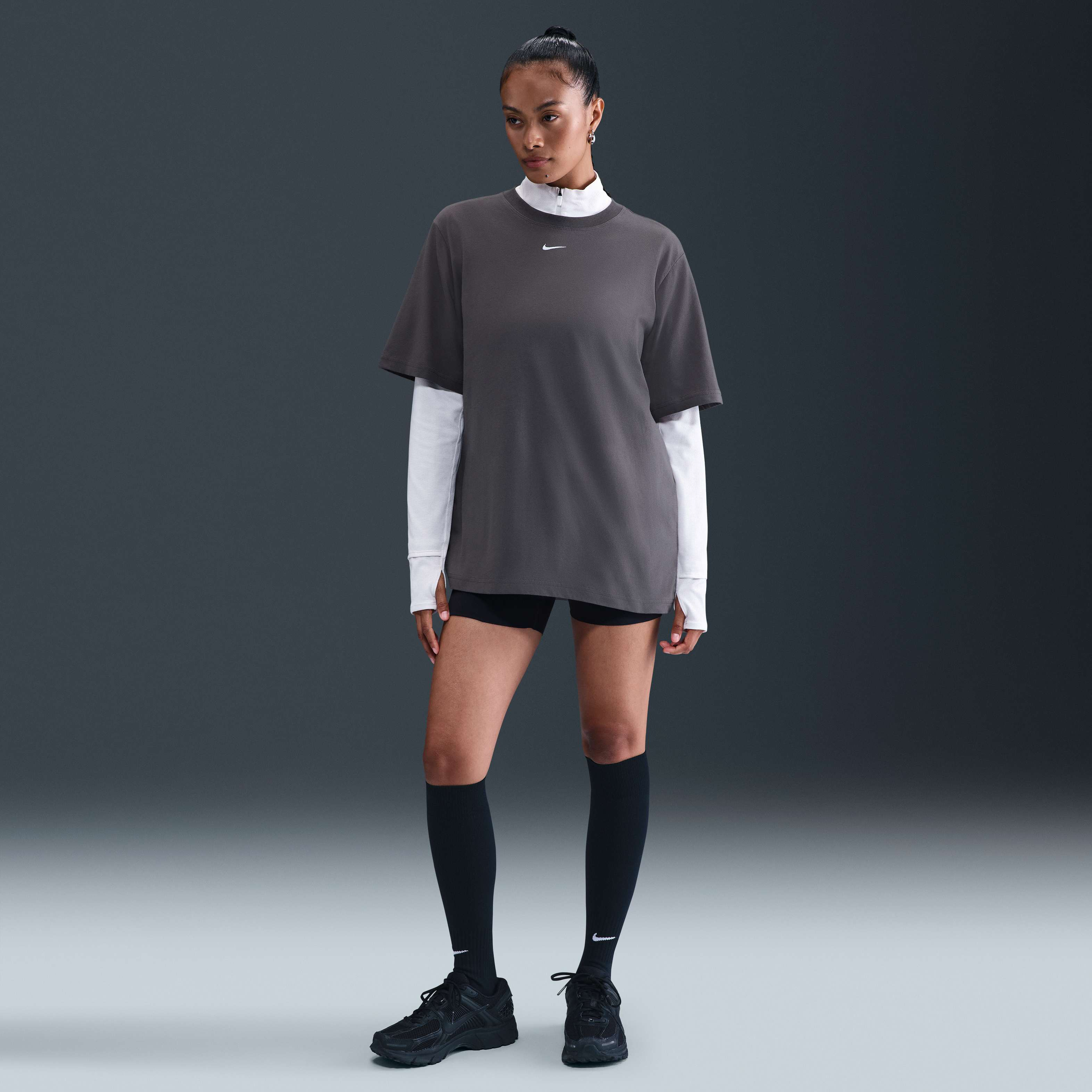 Nike Sportswear Essential image number 3