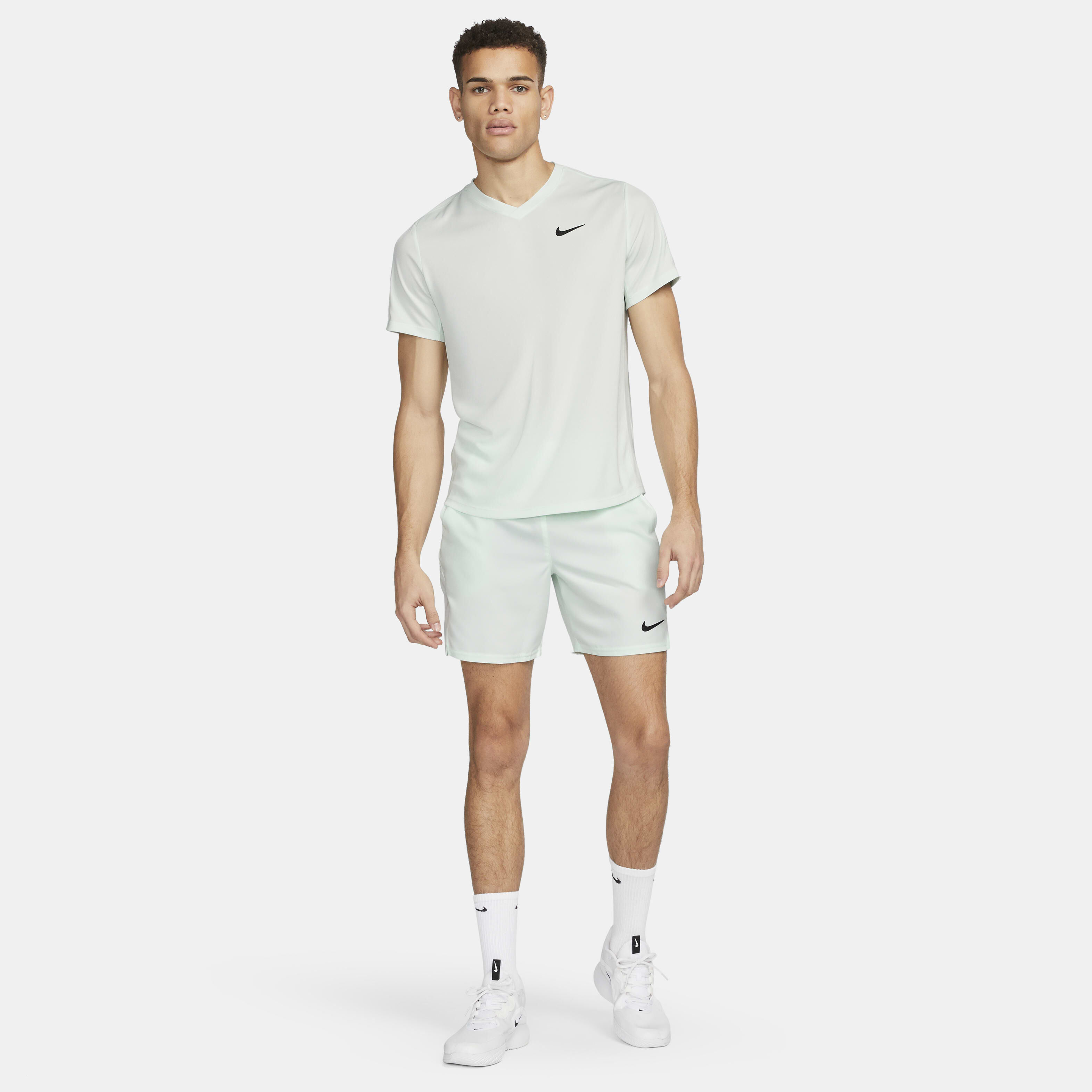 NikeCourt Dri-FIT Victory image number 7